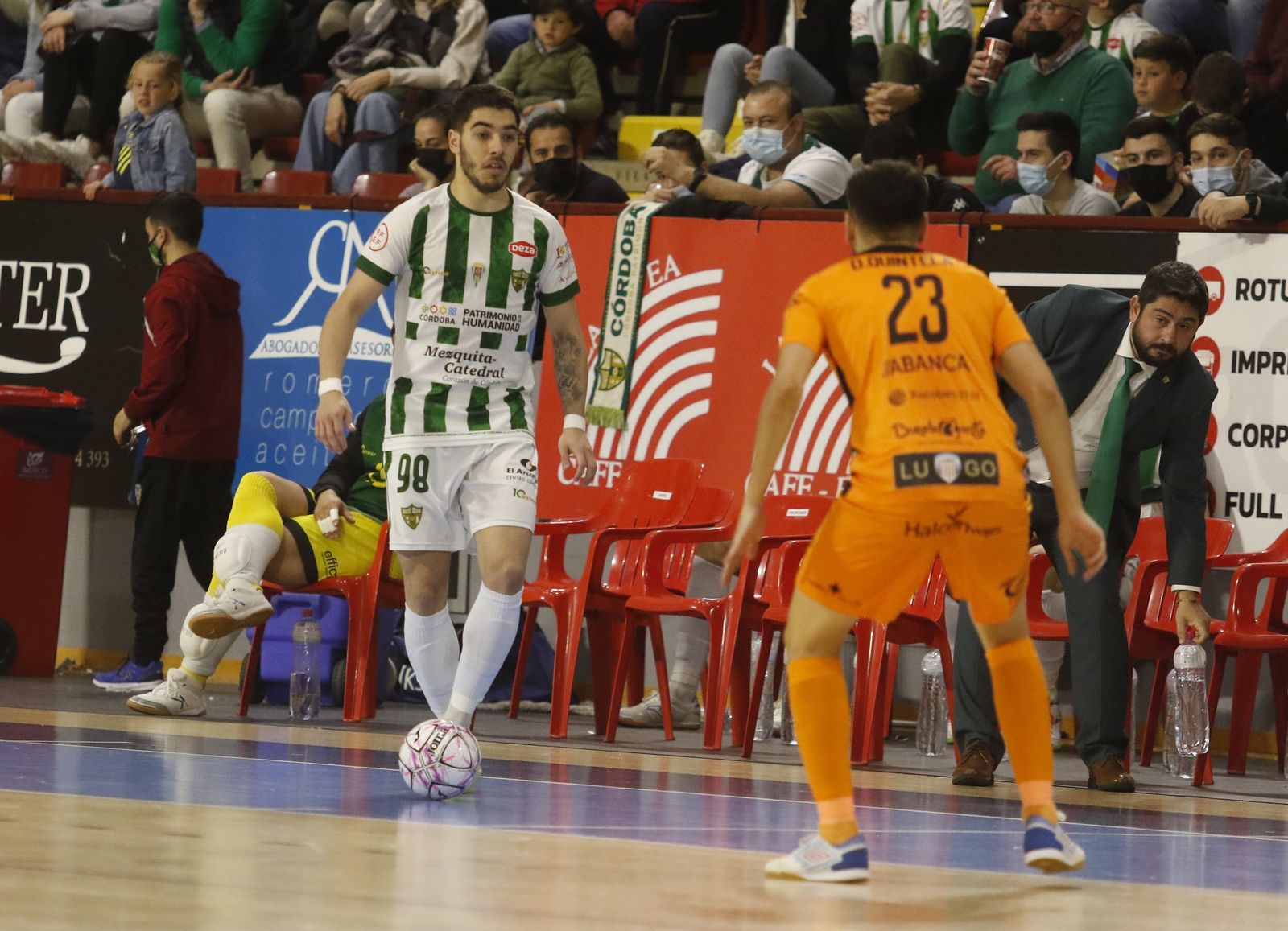 Las imágenes de la victoria del Córdoba Futsal ante el Burela