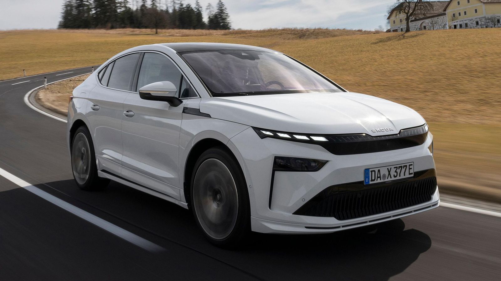 Dependiendo de cada una de las tres versiones, la batería se recarga con diferentes potencias máximas con carga continua.