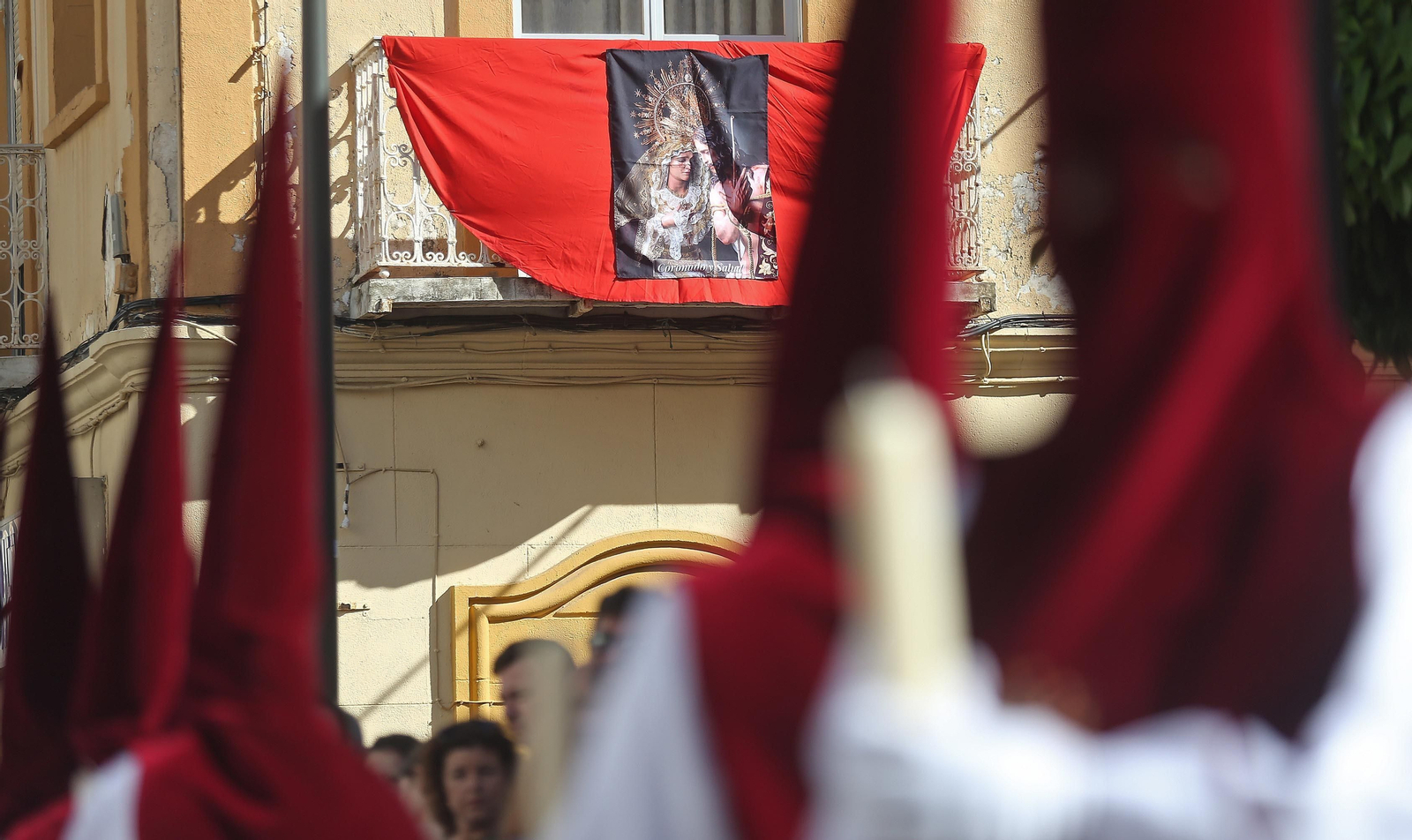 Fotos del Lunes Santo en Algeciras: Coronado de Espinas y La Columna