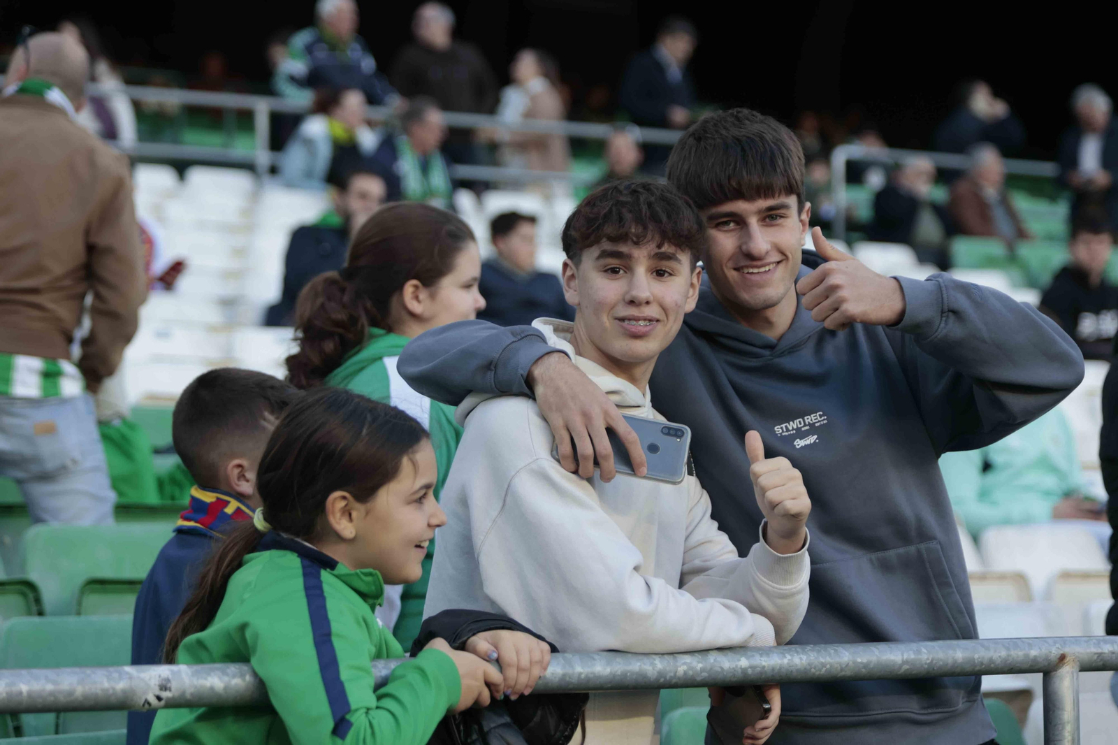 Búscate en las gradas del Villamarín