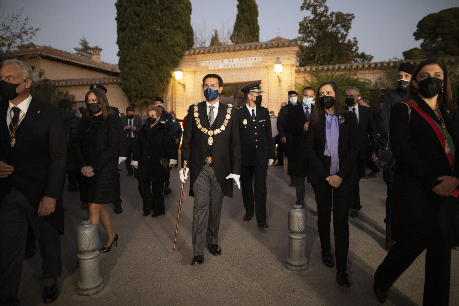 Fotos: el homenaje del quinto centenario del traslado de los restos de los Reyes Católicos