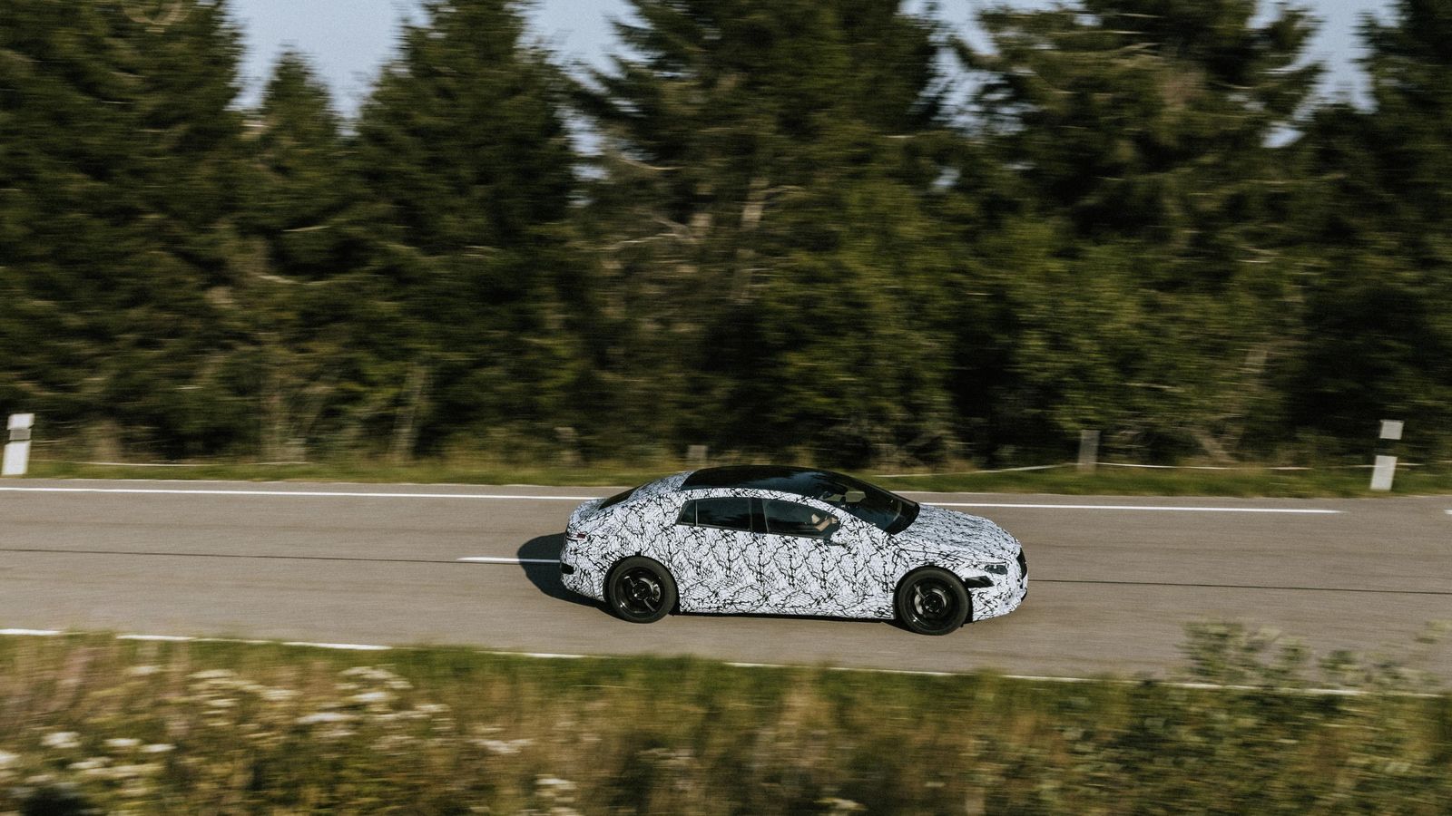 El Mercedes EQS, el eléctrico que se integrará en la Clase S, ya está en sus fases finales de desarrollo.