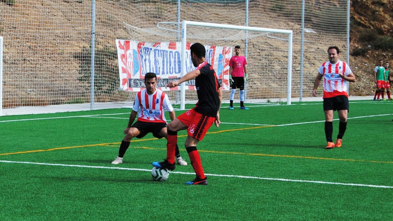 El Atlético Calañas gana su primer partido y sale del descenso.