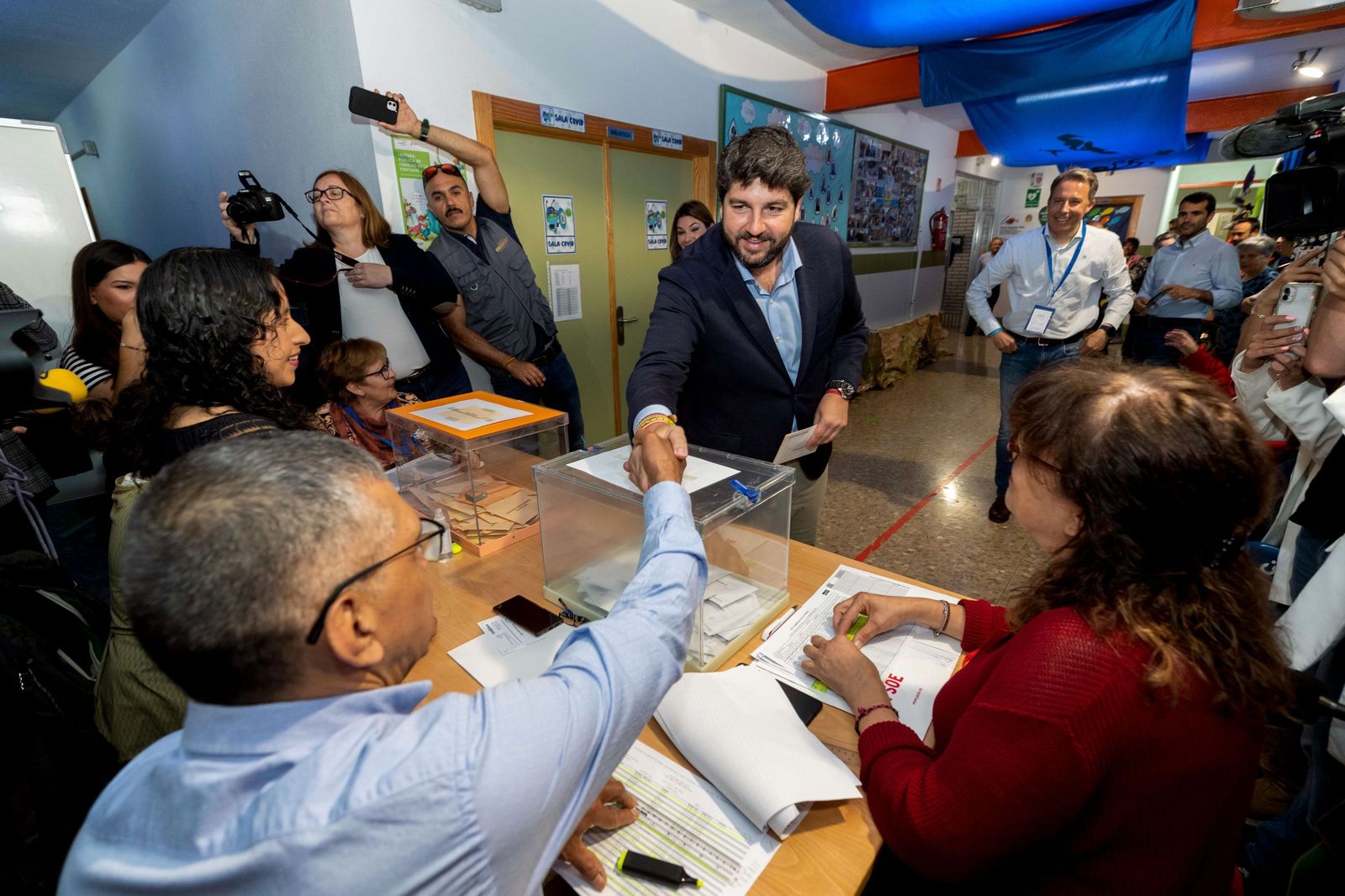 El presidente de la Comunidad de Murcia y candidato del PP, Fernando López Miras.