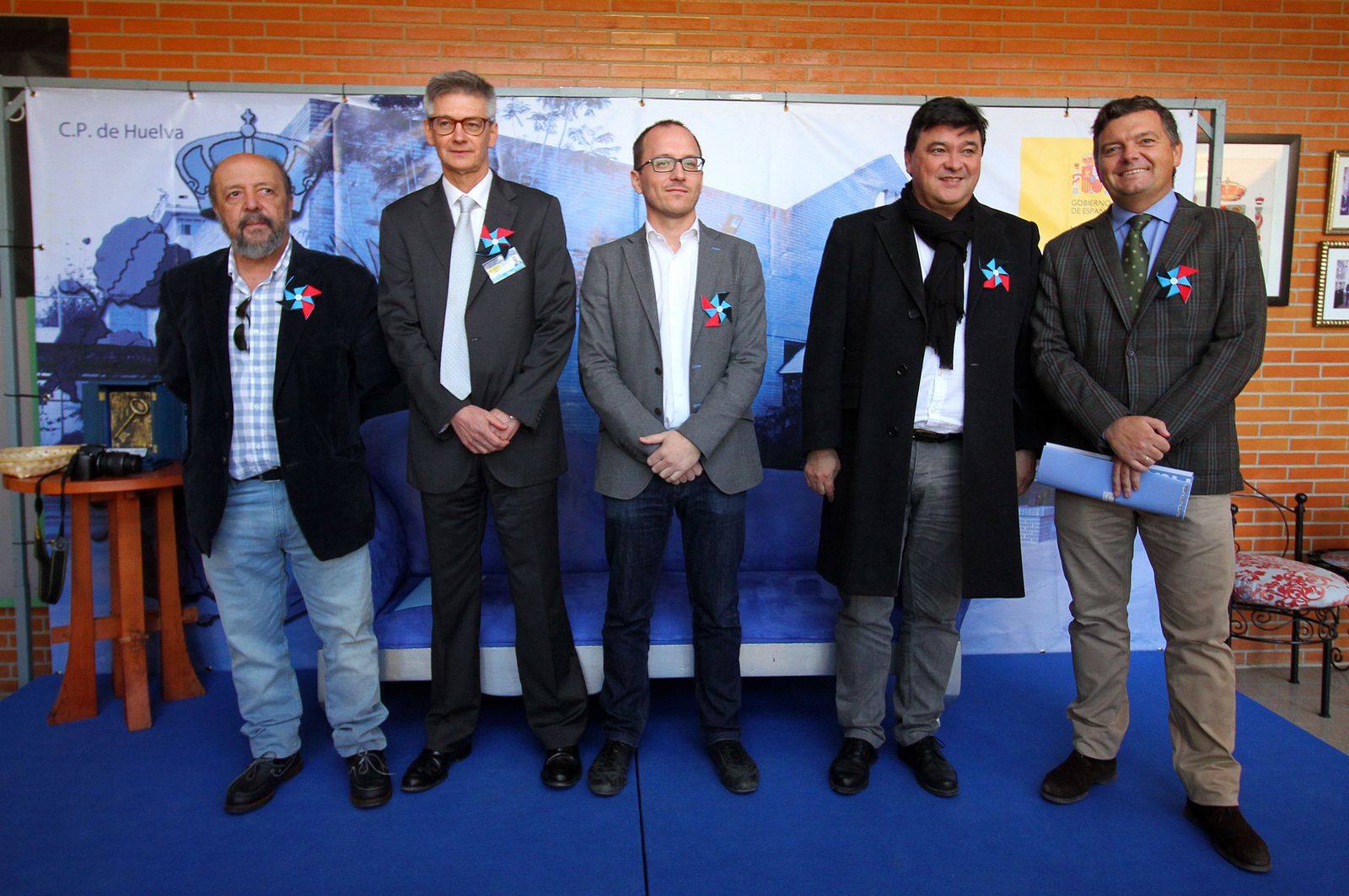 Imágenes de la entrega a Francisco Regueira del Premio Cine y Valores de Huelva Información