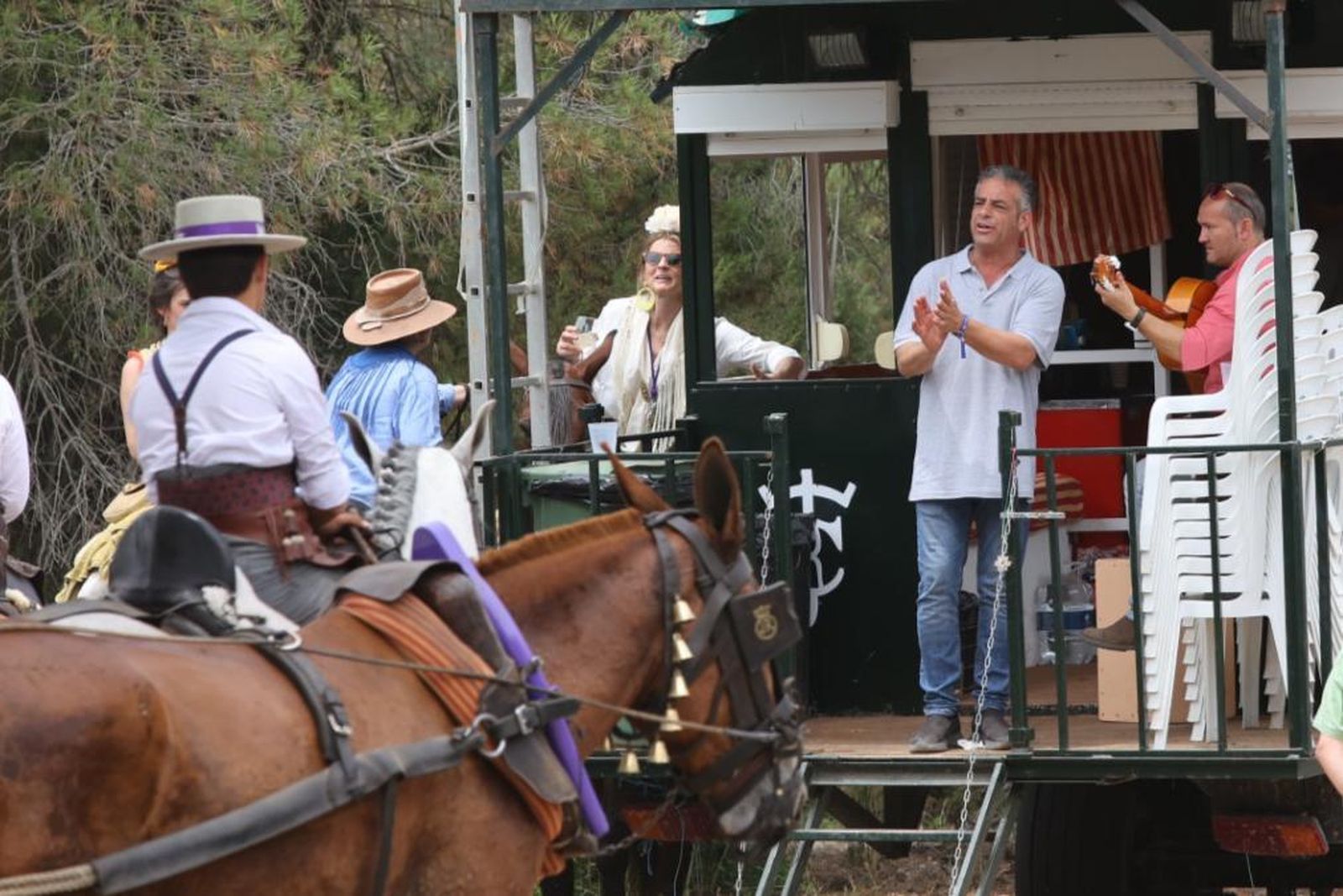 Imágenes de la Hermandad del Rocío de Jerez el jueves por el Coto