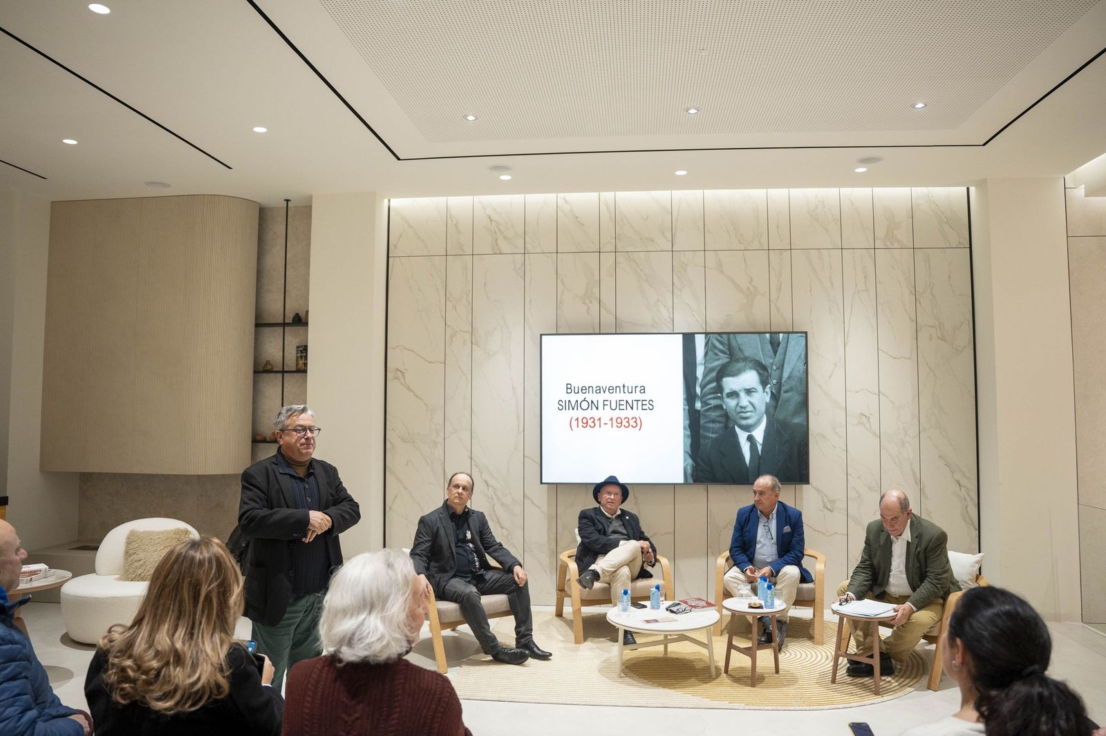 Un siglo de política local: Antonio Llaguno presenta en Almería su libro sobre las alcaldías de Cuevas del Almanzora