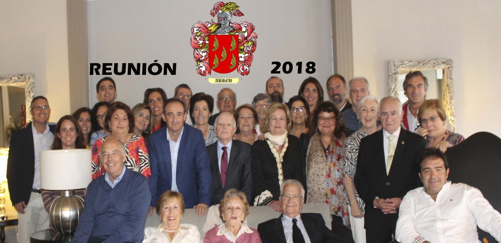 Los diferentes miembros de la familia Abreu, durante el encuentro familiar organizado en el Hotel Meliá Sancti Petri, entre ellos, las ramas Bensusan Abreu, Romero Abreu, Benjumeda Abreu, Abreu Sanchiz y Abreu Ibánez.
