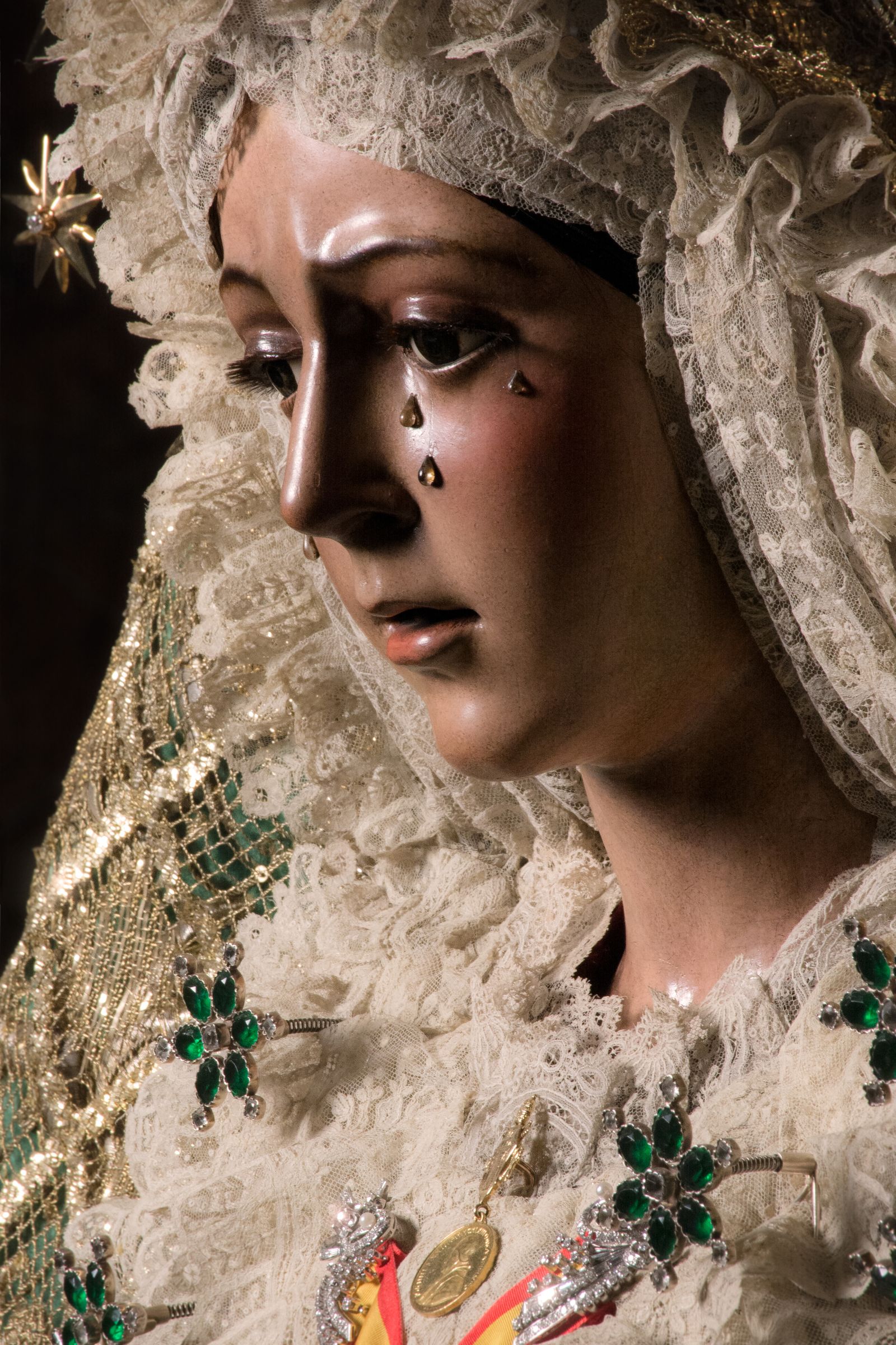 Las fotos más especiales de la Macarena en besamanos