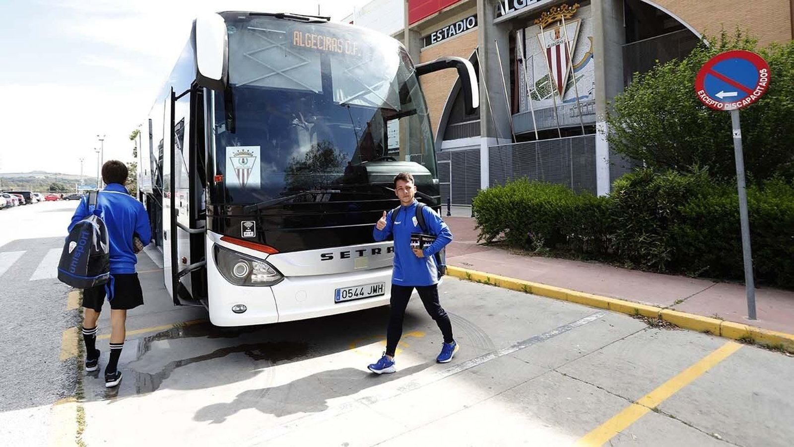 Las fotos de la salida del Algeciras CF hacia Murcia