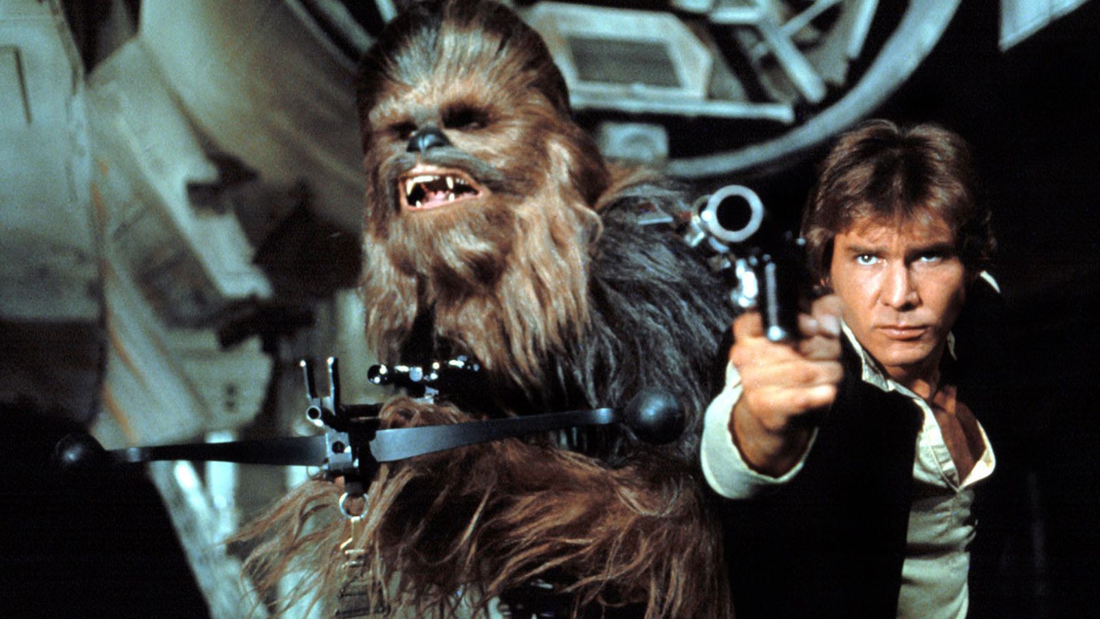 El 'wookiee' Chewbacca y Han Solo (Harrison Ford), durante una de las películas de la famosa saga.