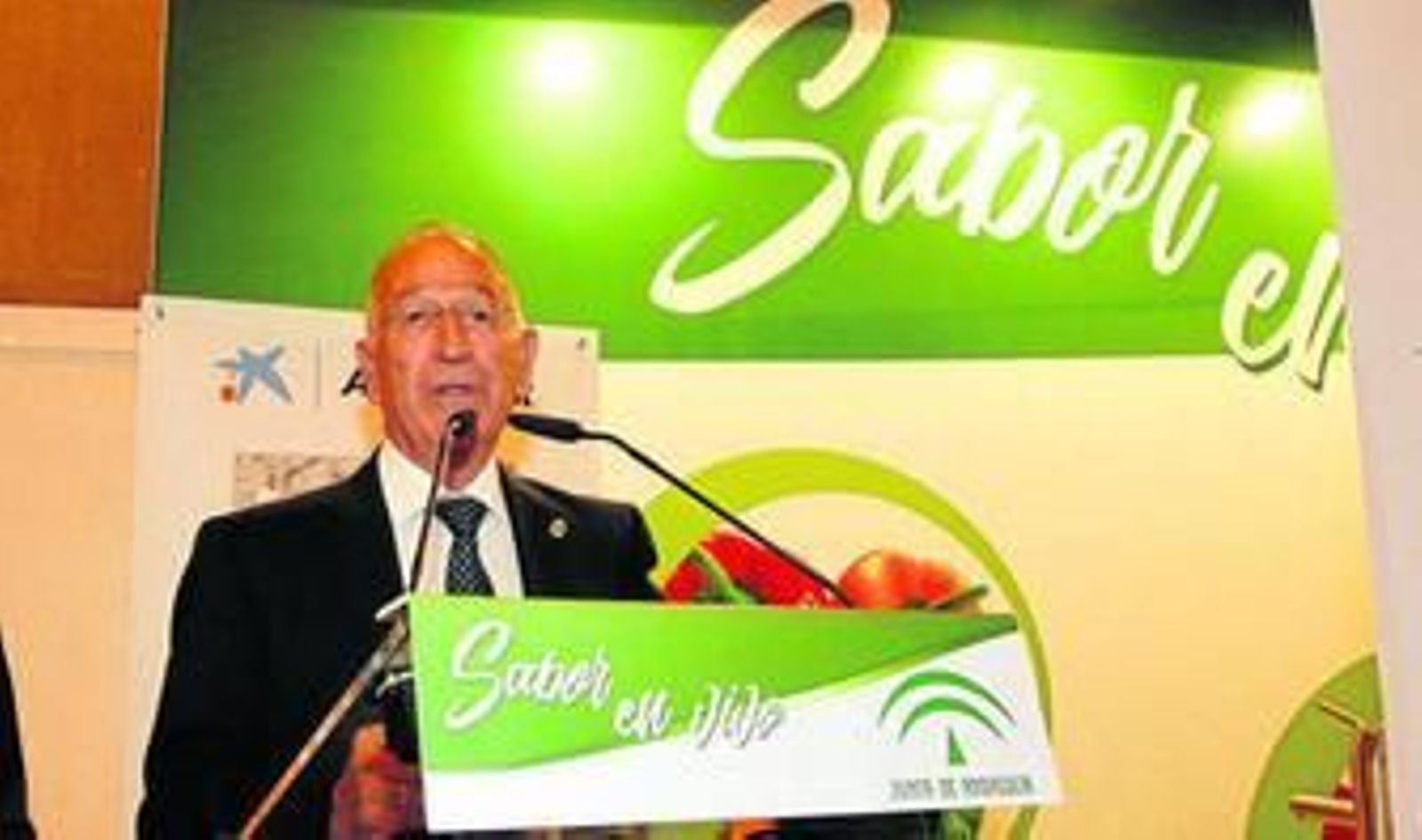 Gabriel Amat, presidente de Diputación, defendiendo los valores de la agricultura almeriense.