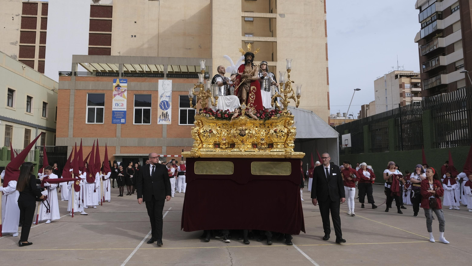 La procesión de Coronación en Almería, en imágenes
