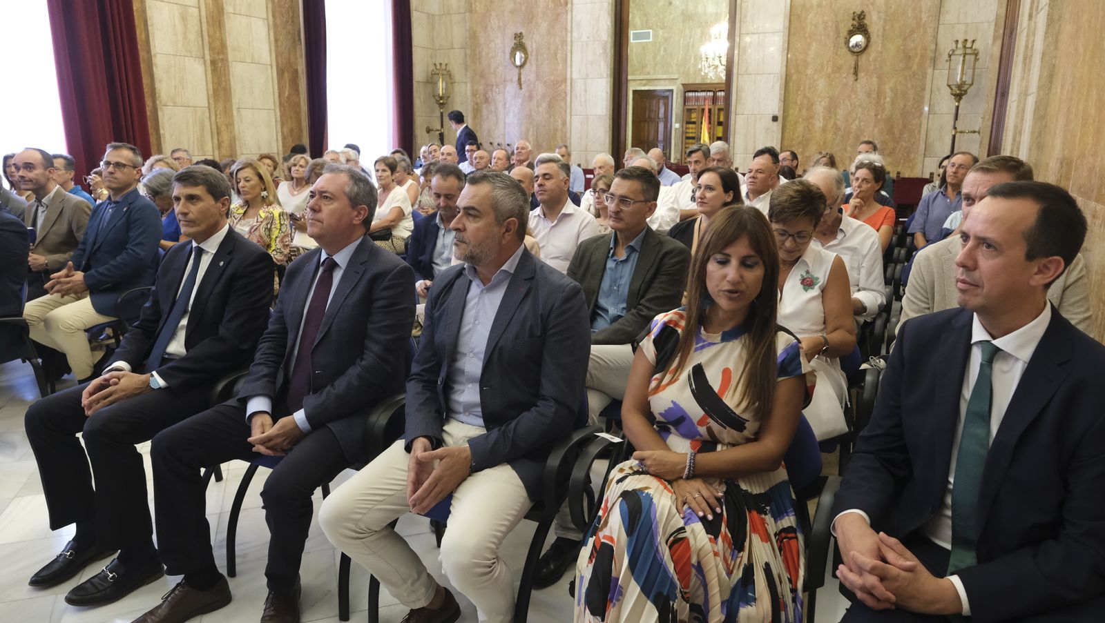 Homenaje póstumo a Hermelindo "Melo" Castro en la Subdelegación del Gobierno