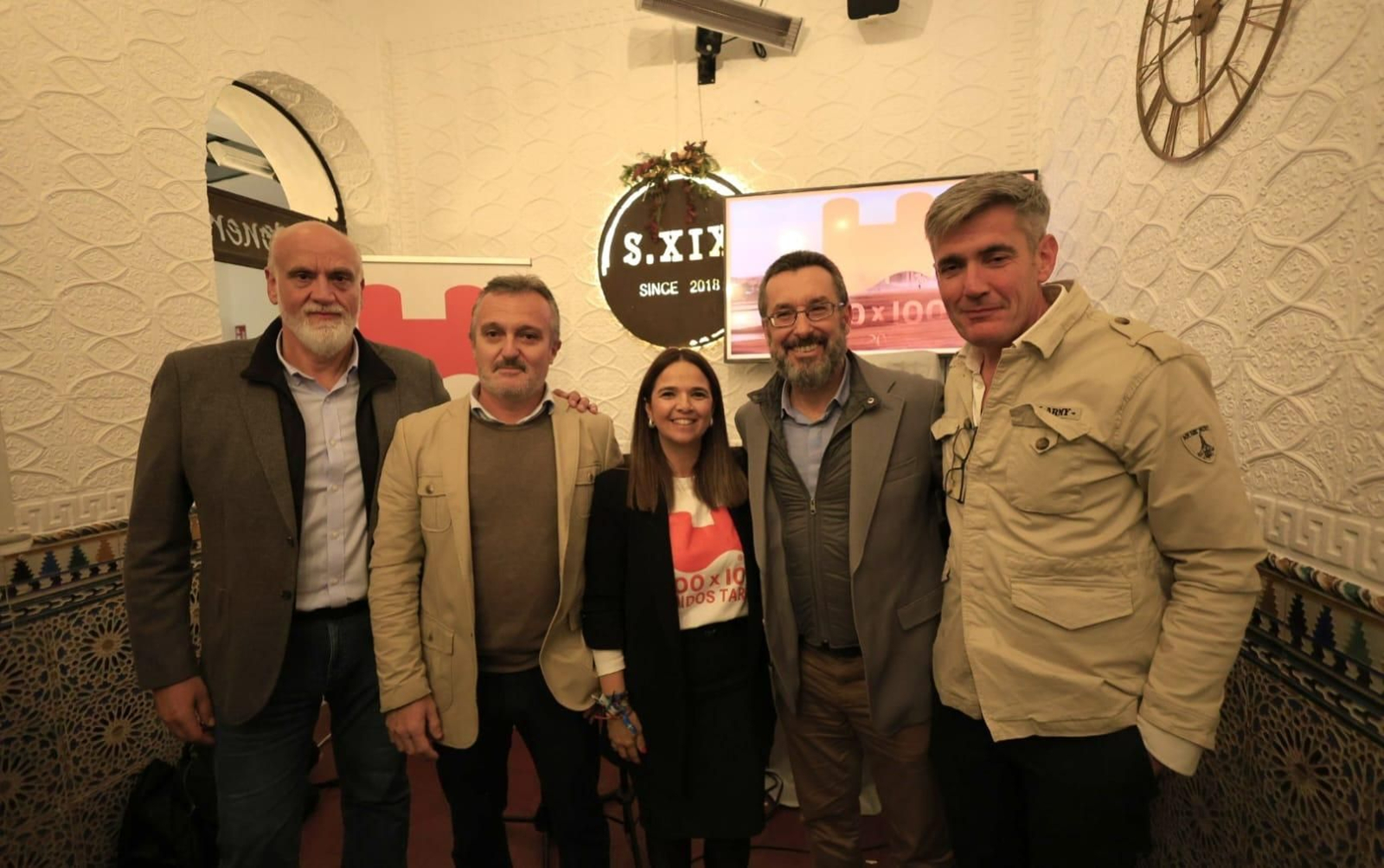 Javier Vidal, Jorge Benítez, Celia Rico, Juan Franco y Sebastián Hidalgo, en la presentación de 100x100 Unidos por Tarifa.