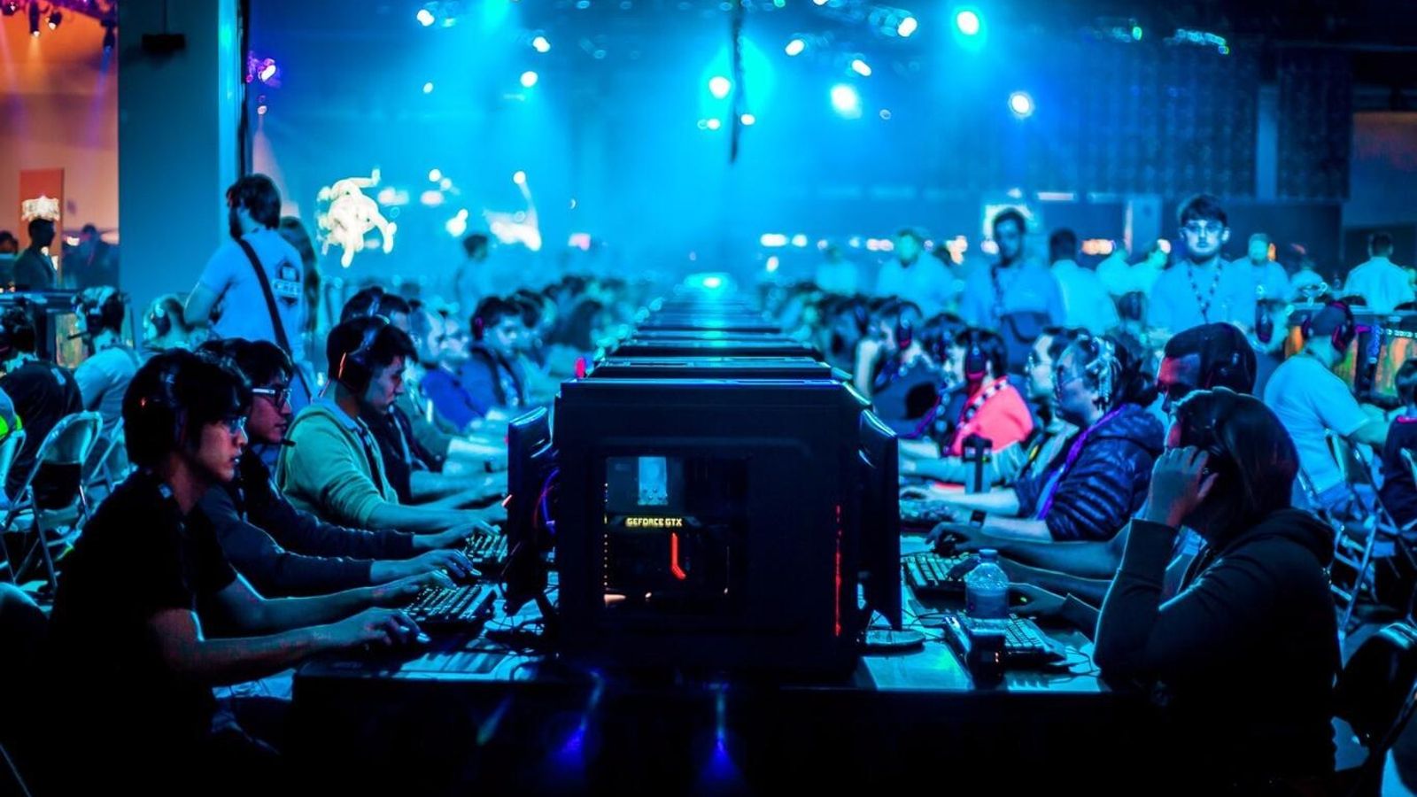 Las competiciones de juegos online son cada vez más populares en España.