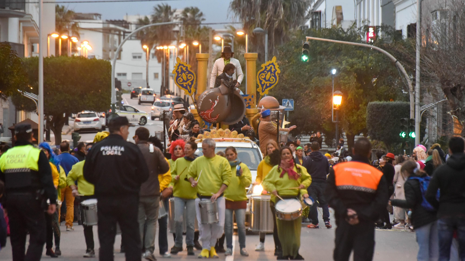 Fotos del pasacalles de Carnaval en Tarifa