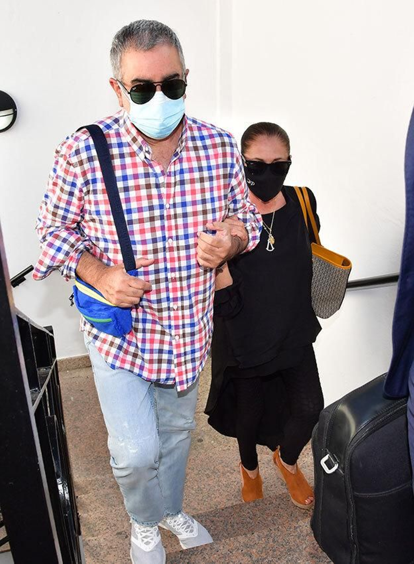 Isabel Pantoja llega este jueves con su hermano Agustín a los juzgados de Chiclana.