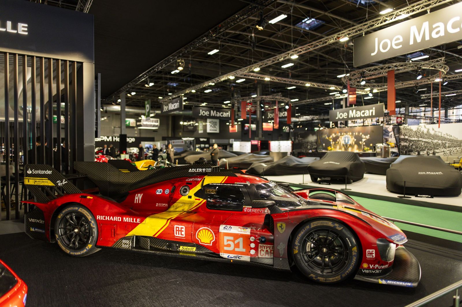 Los increíbles coches clásicos de la Retromobile 2024