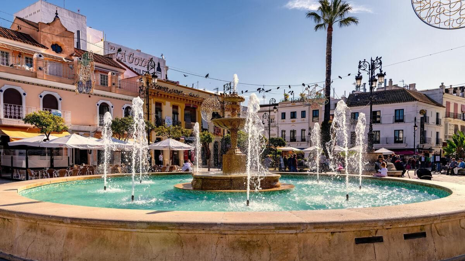 Pasear por el centro histórico de la capital de la gastronomía Pasear por el centro histórico de la capital de la gastronomía