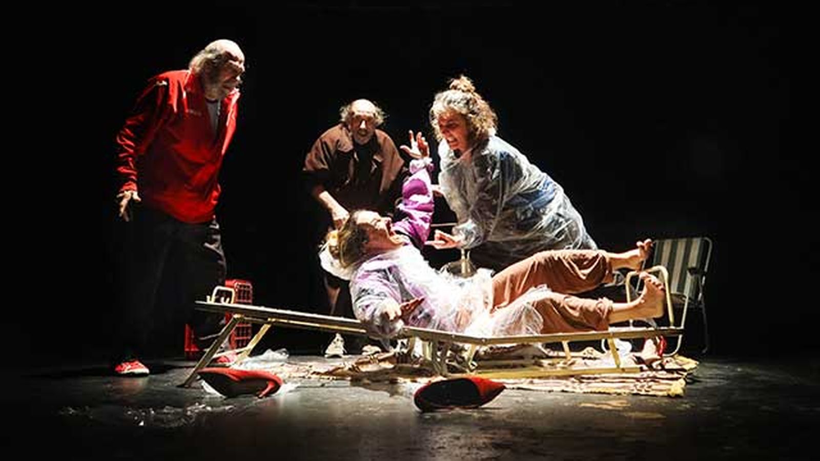 'Todos los ángeles alzaron el vuelo'.