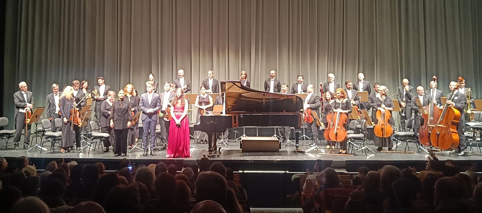 Naya, Román y Gómez-Calado con la Sinfónica.