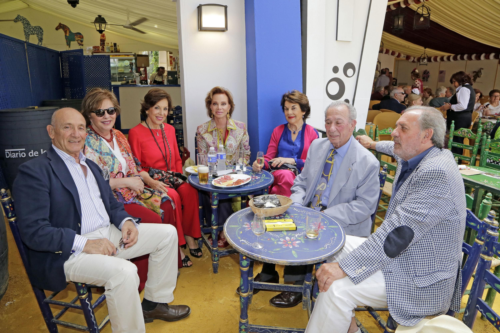Gerardo Trianes, Auxi Martínez de Salazar, Quina Martínez de Salazar, Paloma San Basilio, Margarita Martínez de Salazar y Carmelo Delfín.