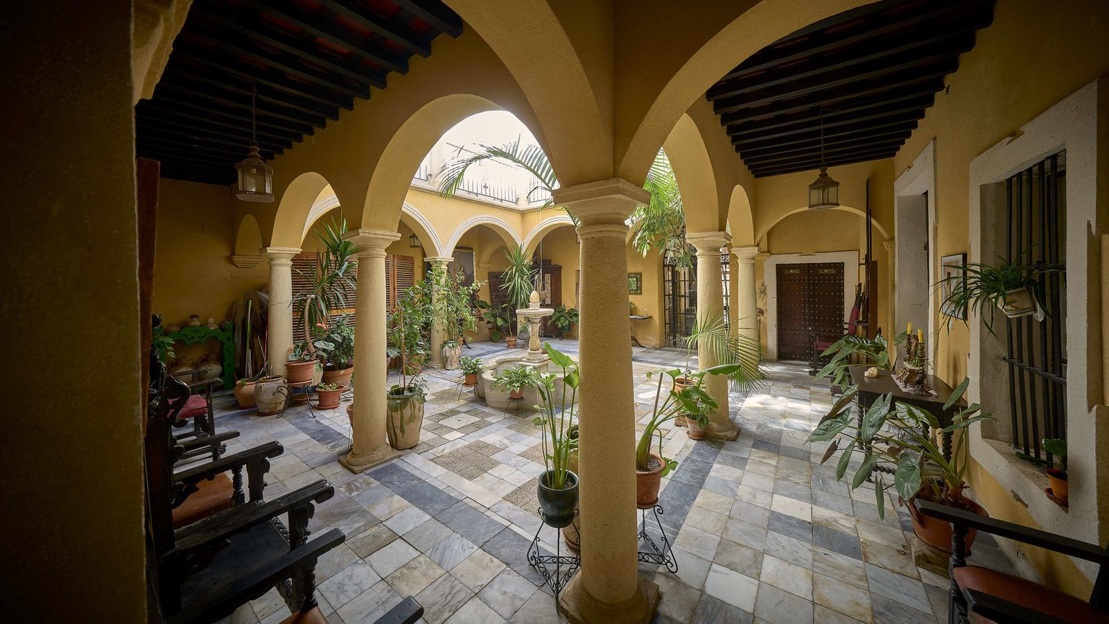 Interior de la finca en Antonio López 7.