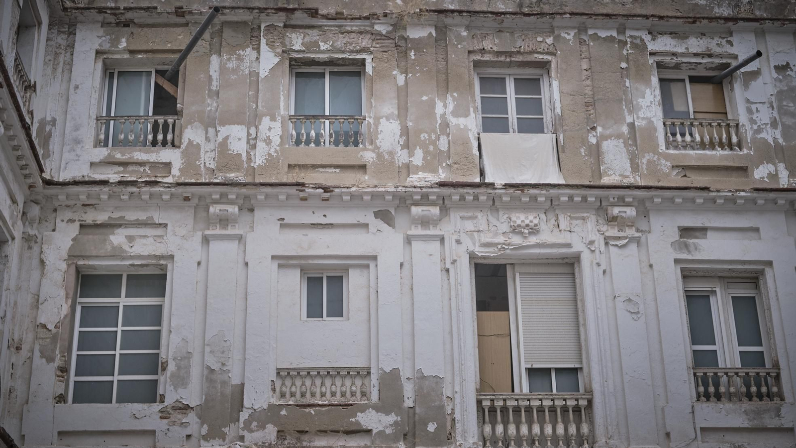 Interior del antiguo 'Instituto del Rosario' en Cádiz