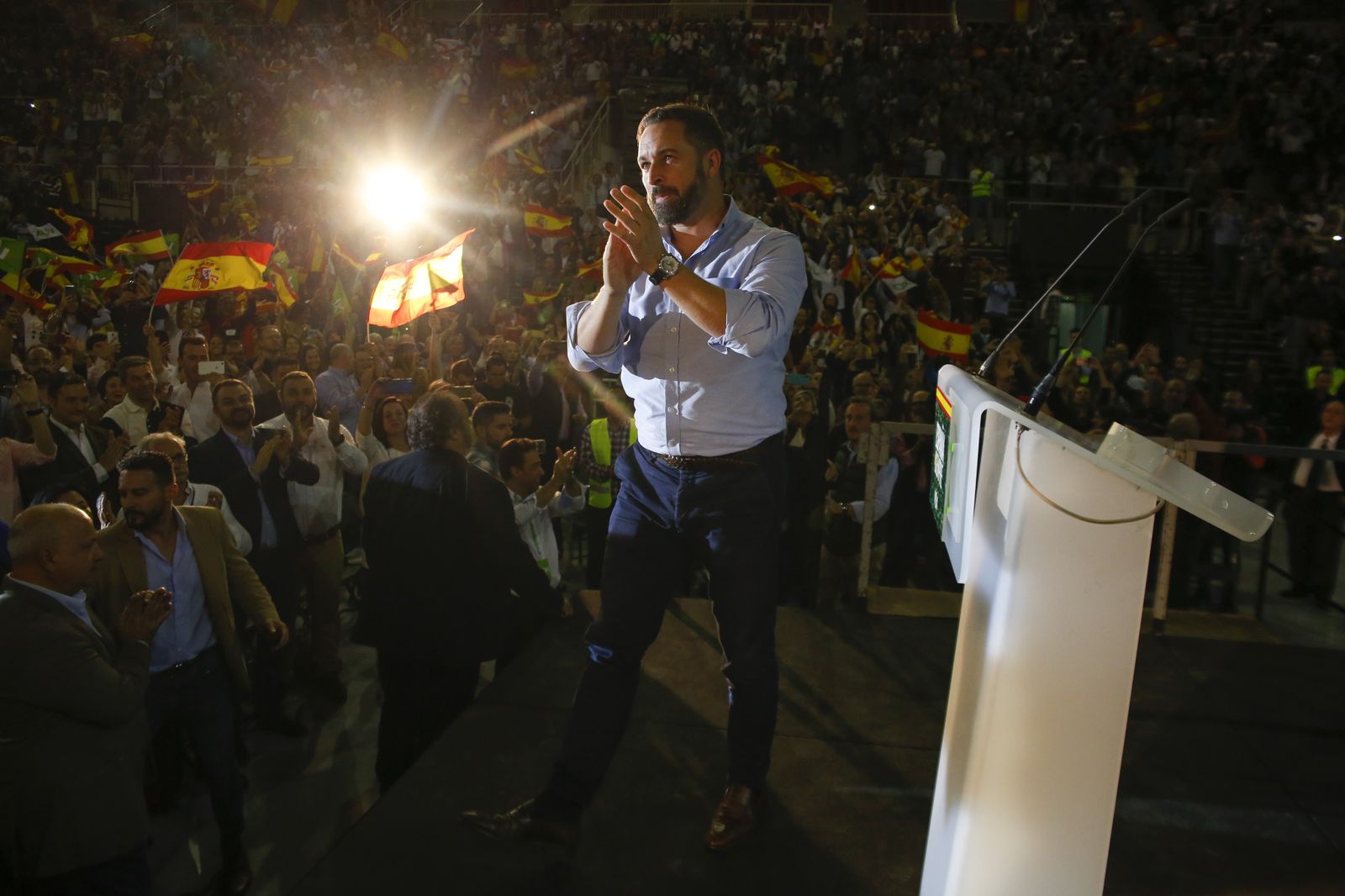 Vox saca músculo en Granada