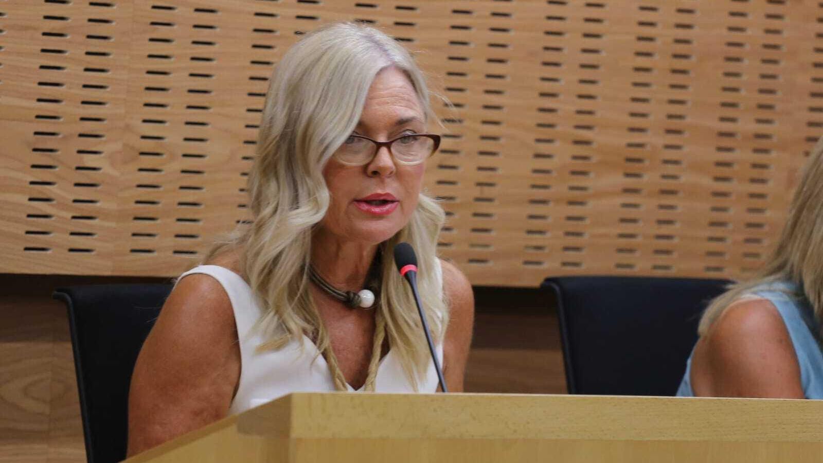 La concejala de Economía y Hacienda, Blanca Merino, durante el pleno.