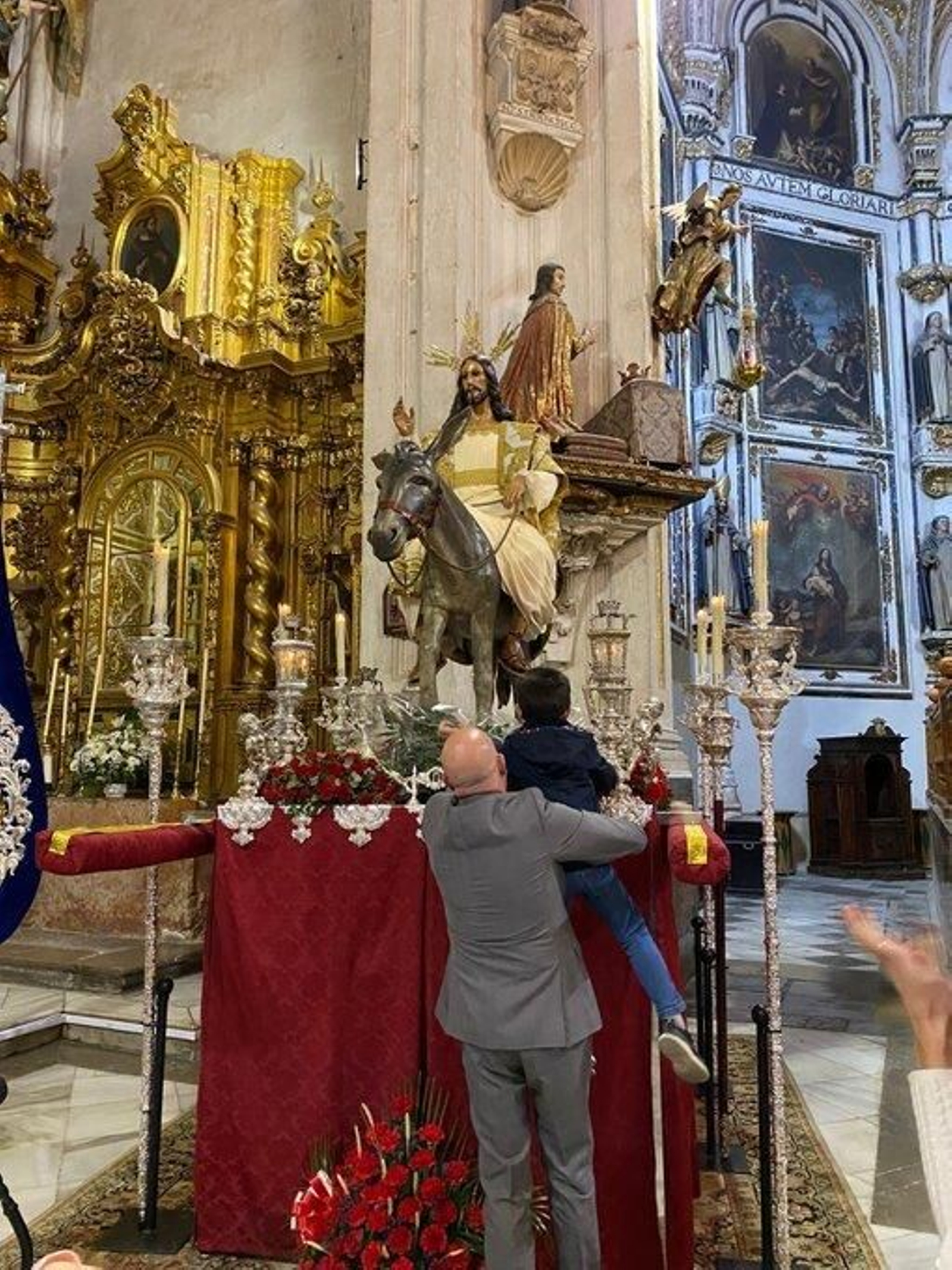 La Borriquilla  aplaza el traslado a San Andrés por la previsión de lluvia en Granada