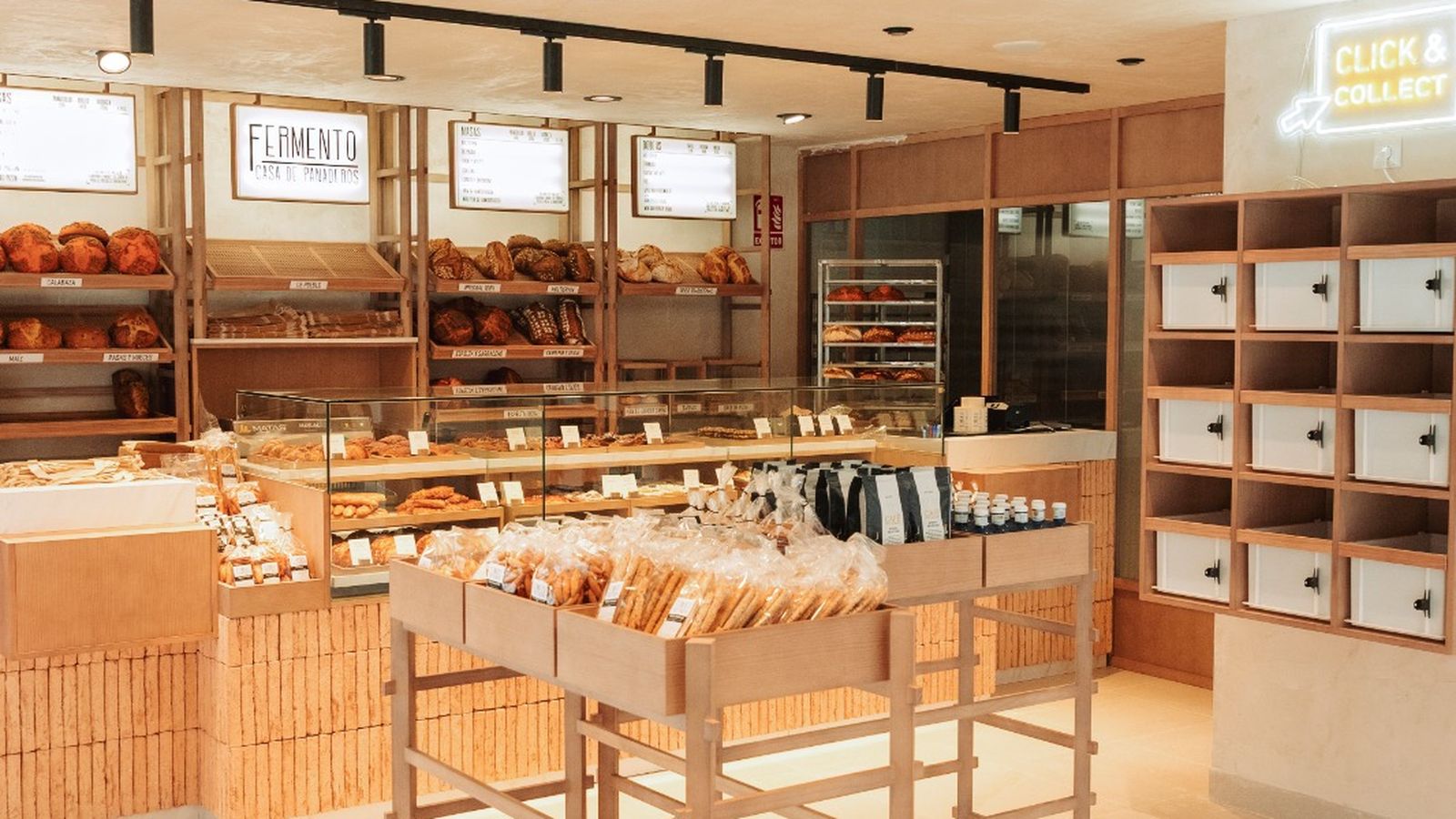 Interior de una panadería de la cadena Fermento.