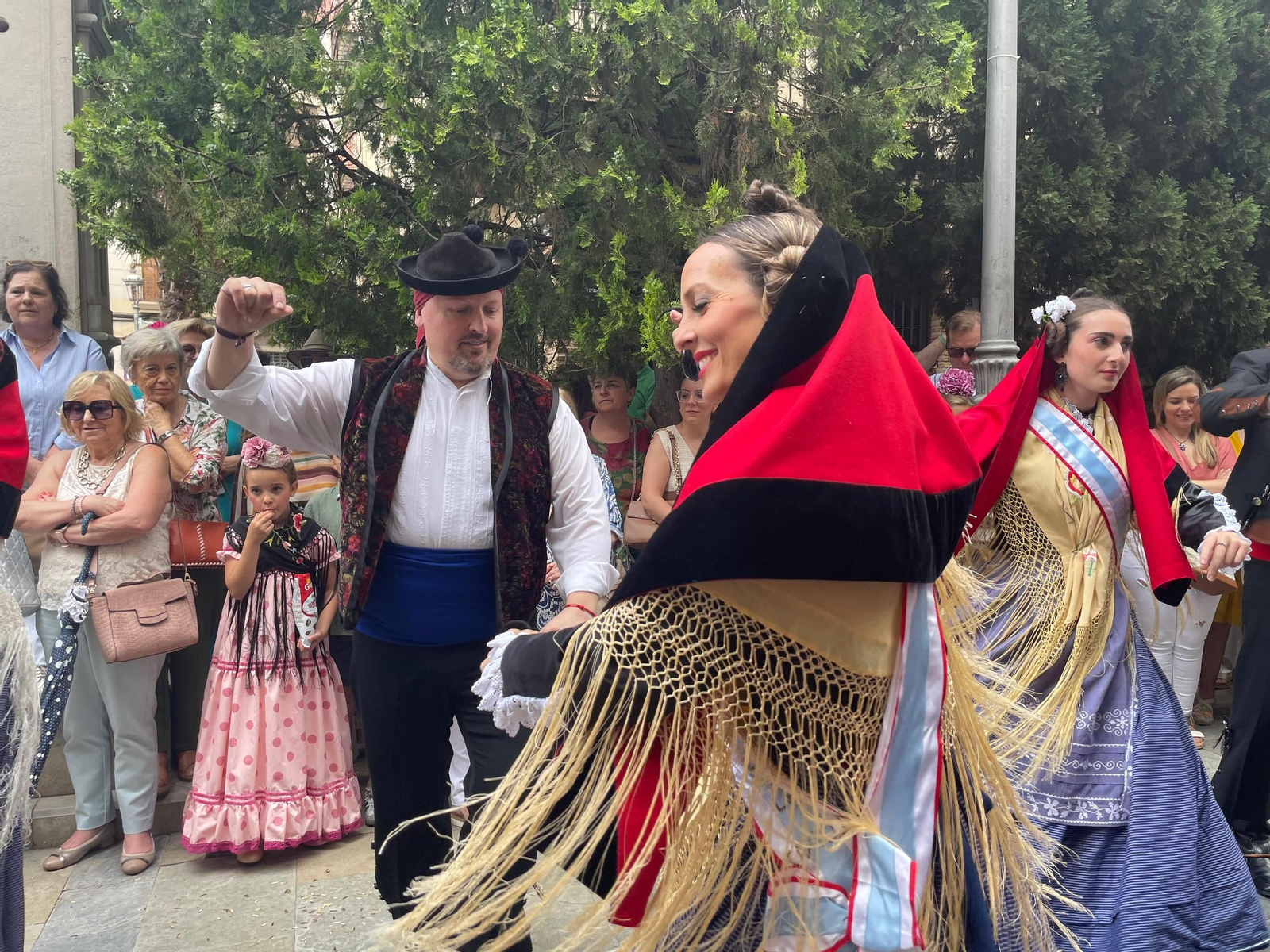 Ofrenda floral a la Virgen de la Capilla, en imágenes