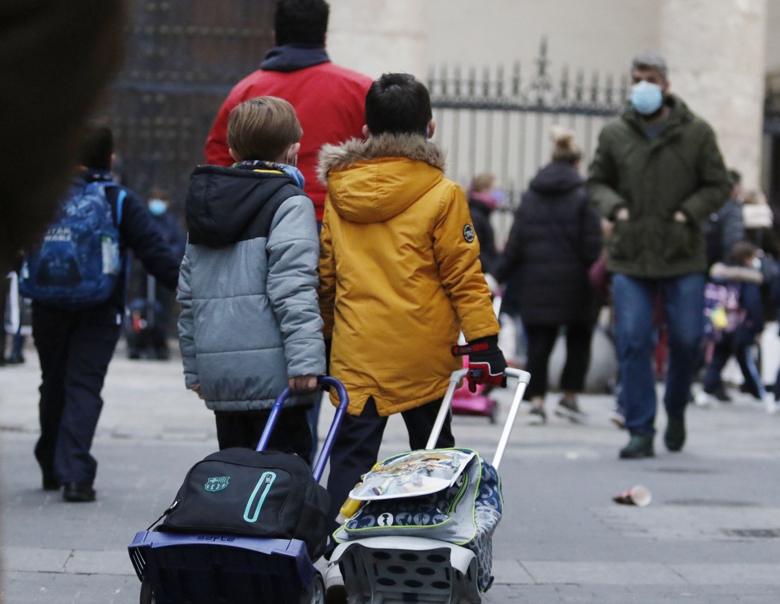 Las imágenes de la vuelta al colegio en Córdoba tras las vacaciones de Navidad