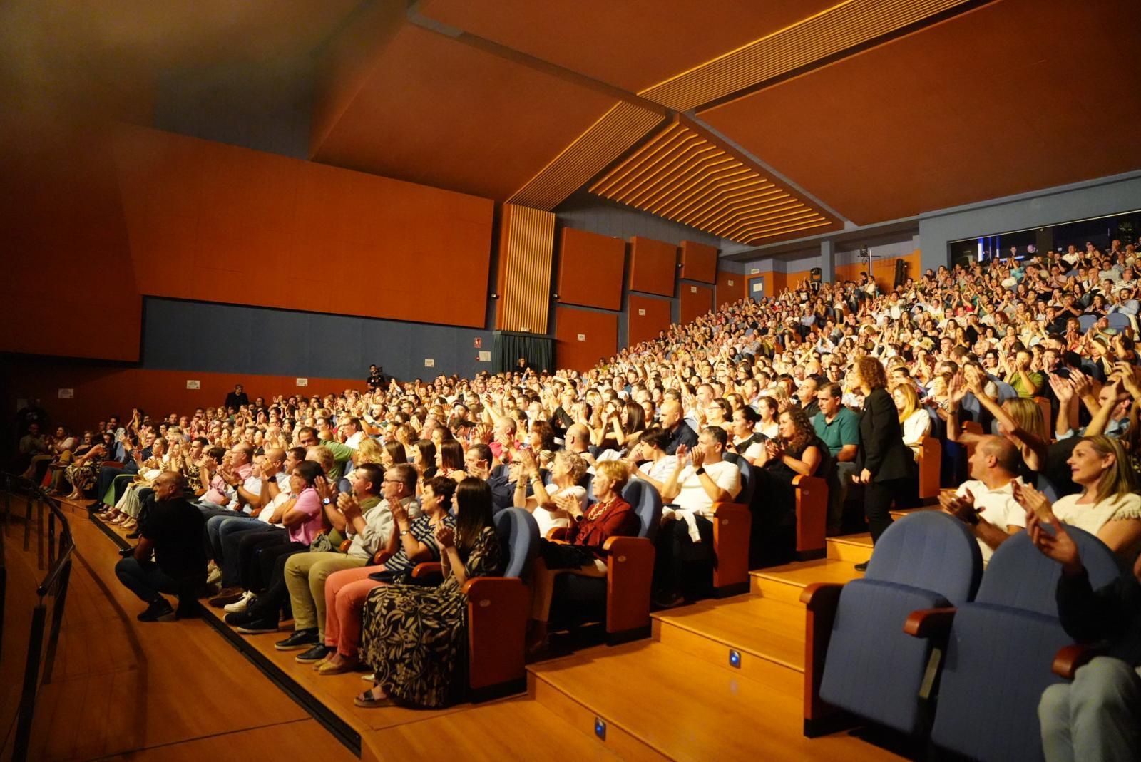 El concierto de Manolo García en el teatro El Silo de Pozoblanco, en fotografías
