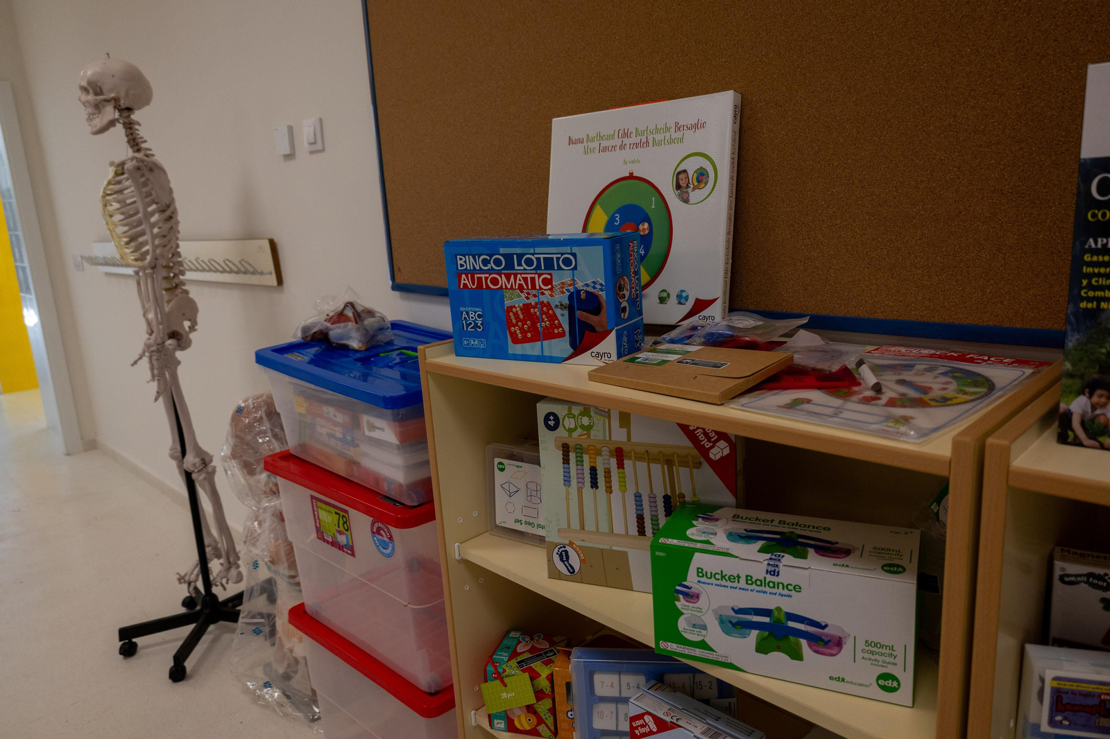 Un recorrido en imágenes por el interior del nuevo colegio del Ensanche Sur en Huelva