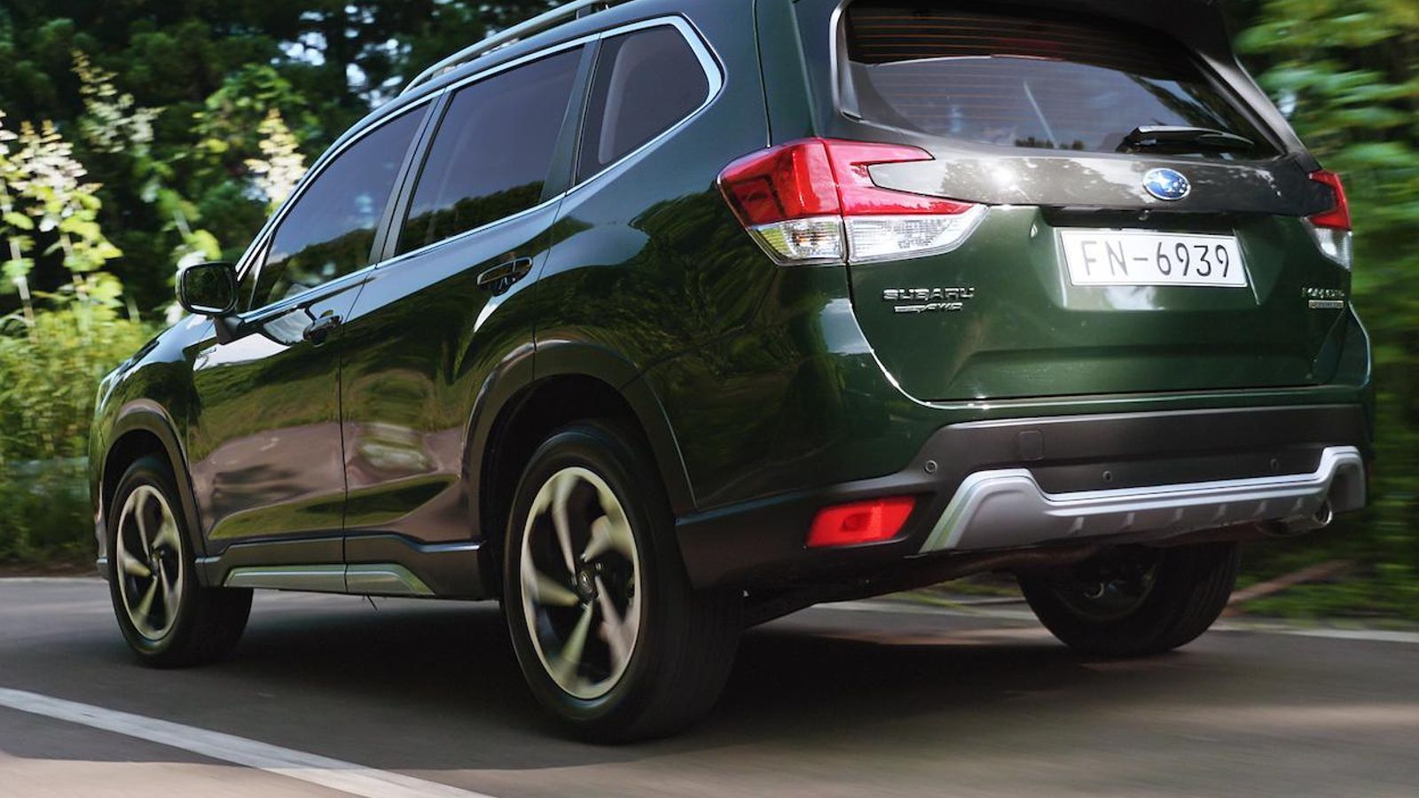 Se emplea en el Forester la Plataforma Global Subaru (Subaru Global Platform, SGP). Exclusivamente cuenta con un nivel de potencia.