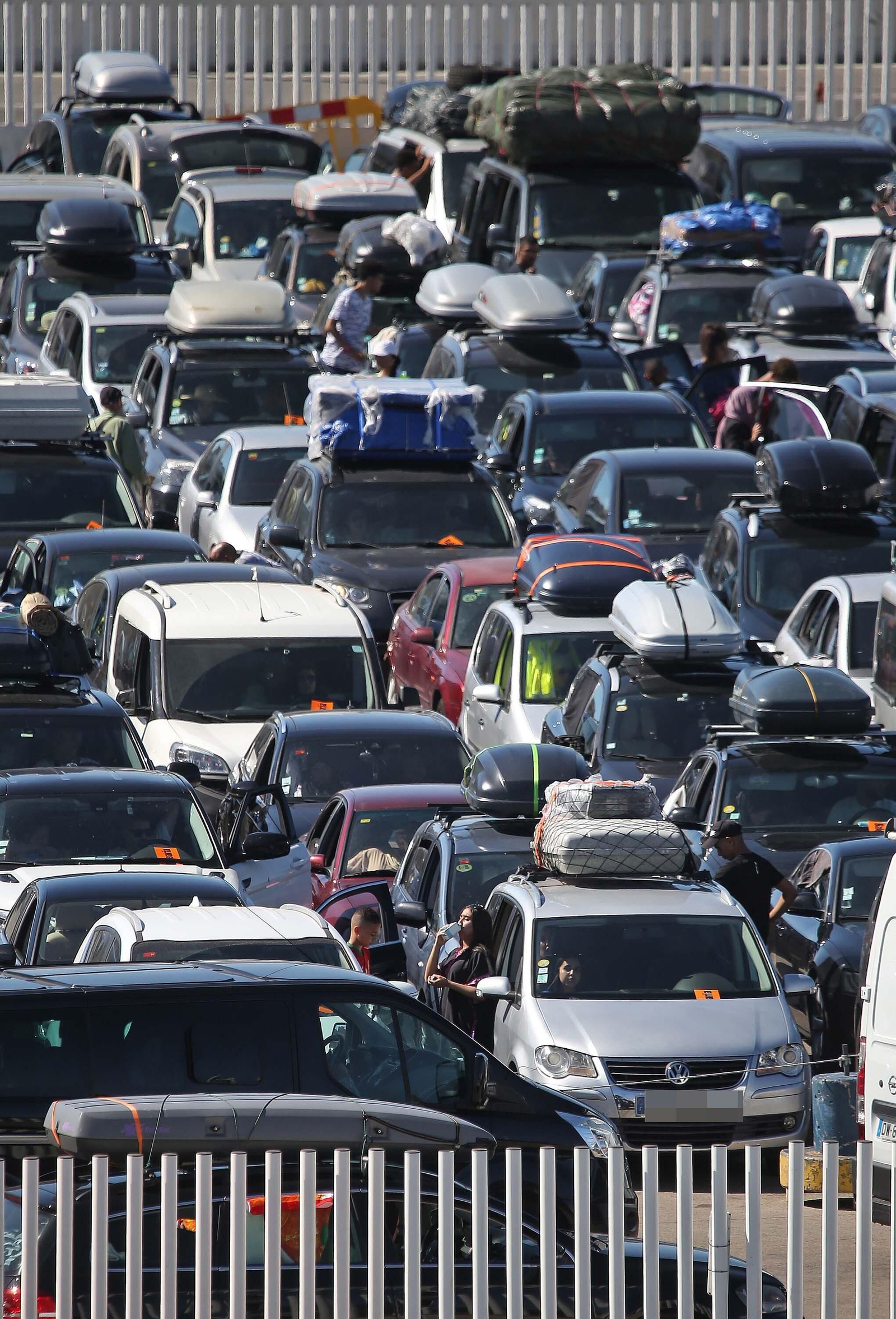 El primer mes de la Operación Paso del Estrecho en el puerto de Algeciras, en imágenes