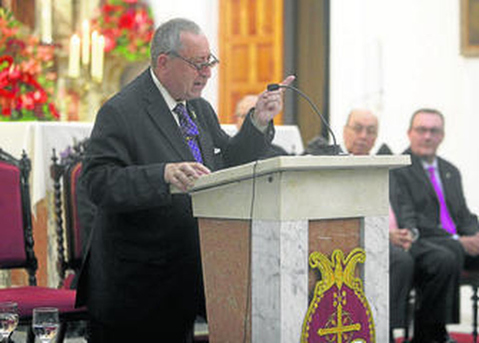 Gabriel Solís Carvajal, en un momento de su pregón anoche en la iglesia de San José.