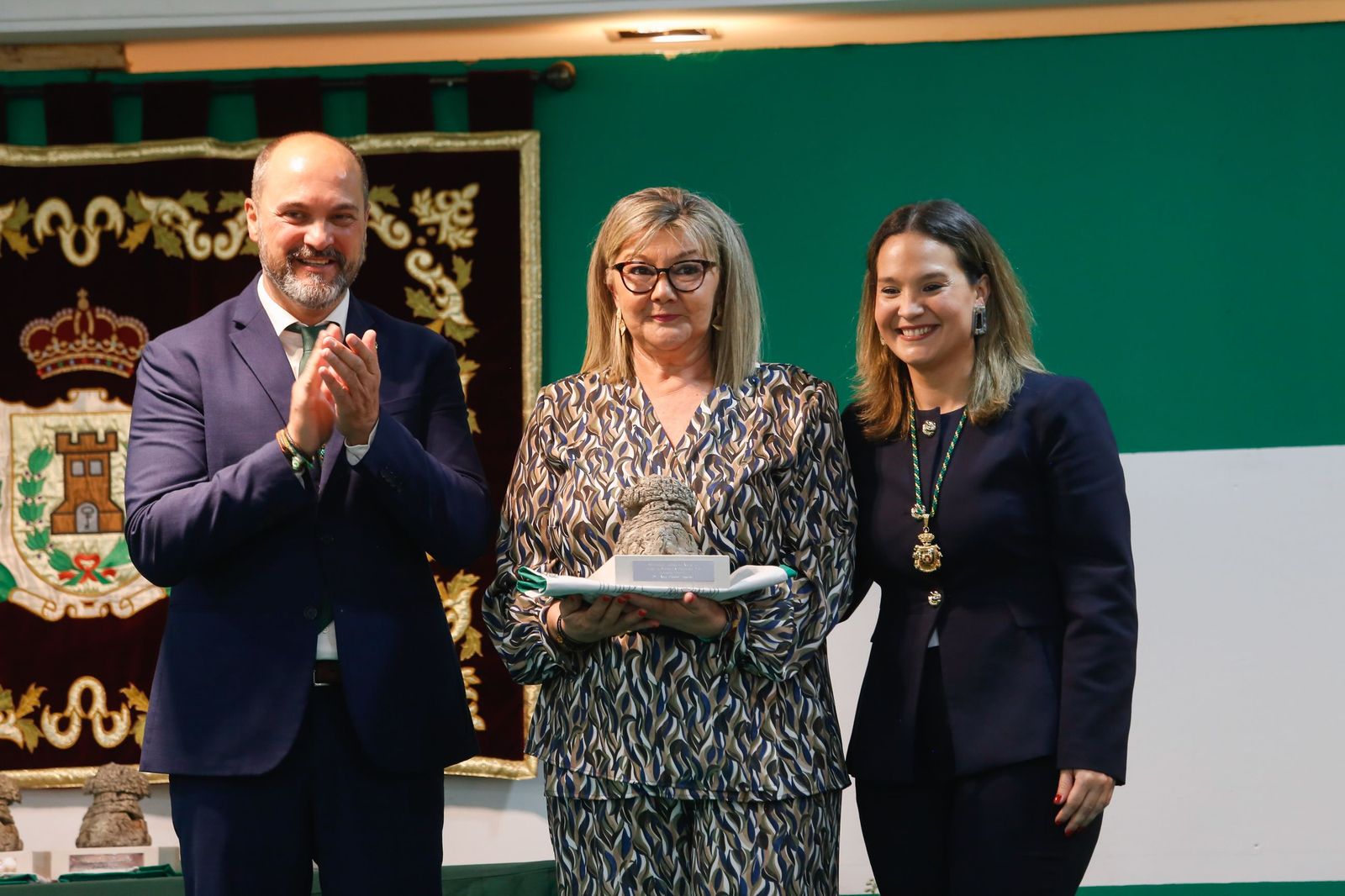 Fotos de la entrega de reconocimientos por el Día de Andalucía en Los Barrios