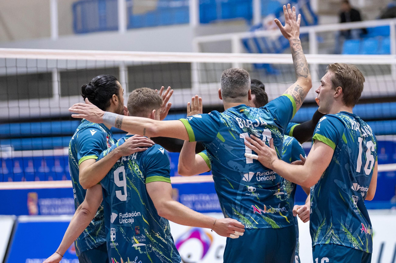 Las imágenes del partido de Superliga entre Unicaja Costa de Almería y Instercap Asisa Tarragona