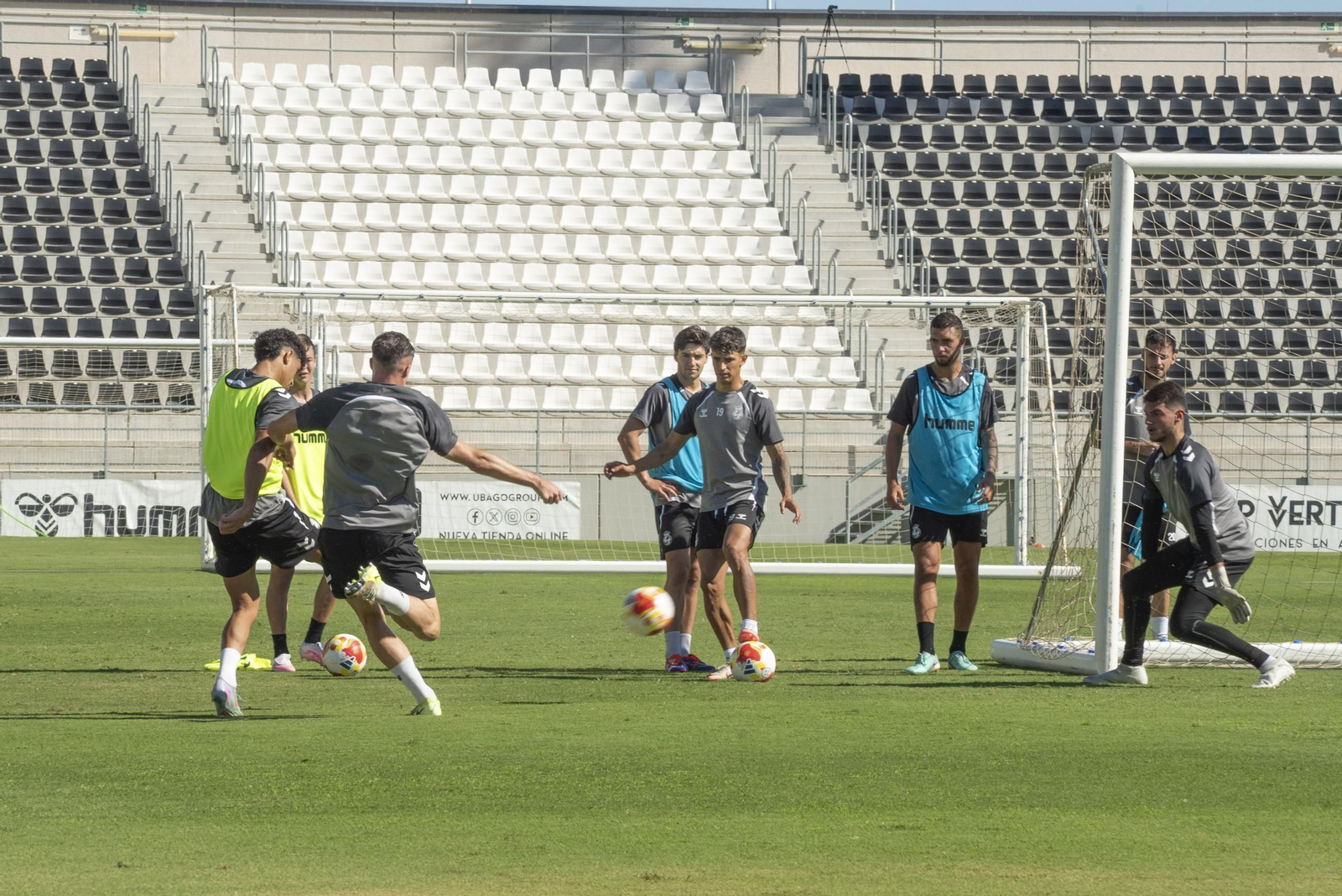 Las fotos del entrenamiento de la Balona del miércoles previo al estreno liguero