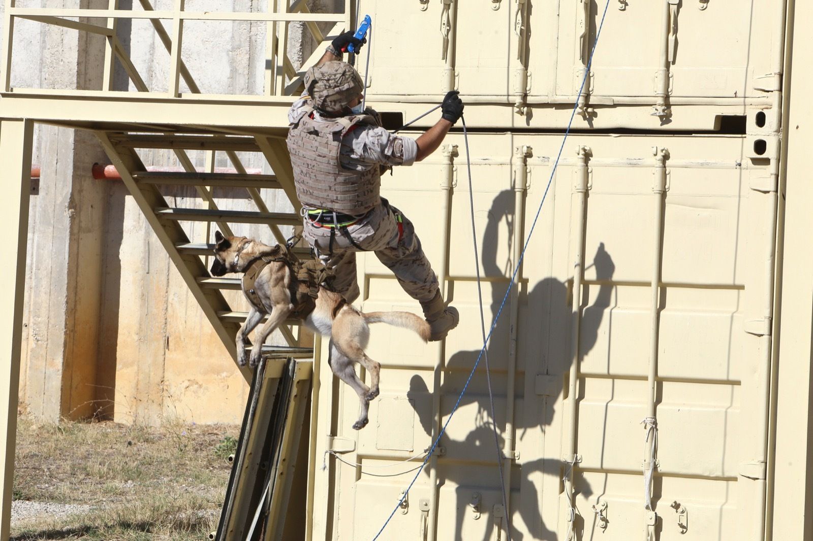 Ejercicio de Adiestramiento 2021 de Unidades Caninas en el TEAR.
