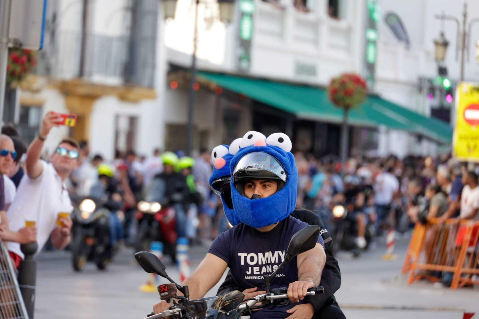 El viernes de motorada en El Puerto, en imágenes