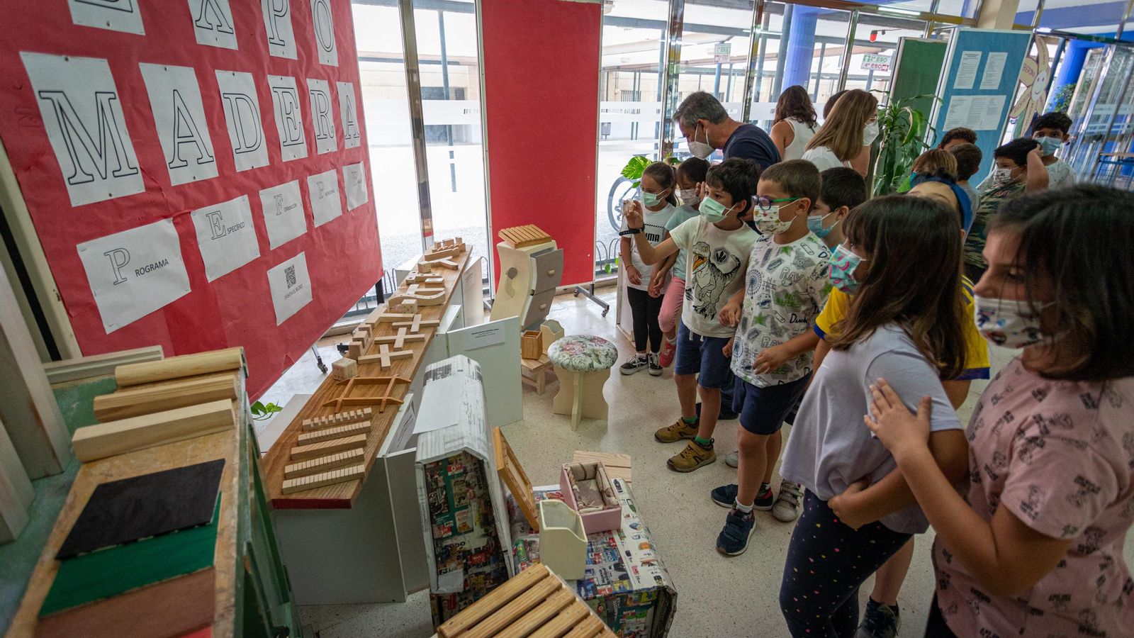 Muestra de trabajos realizados en el Programa Específico de Carpintería.