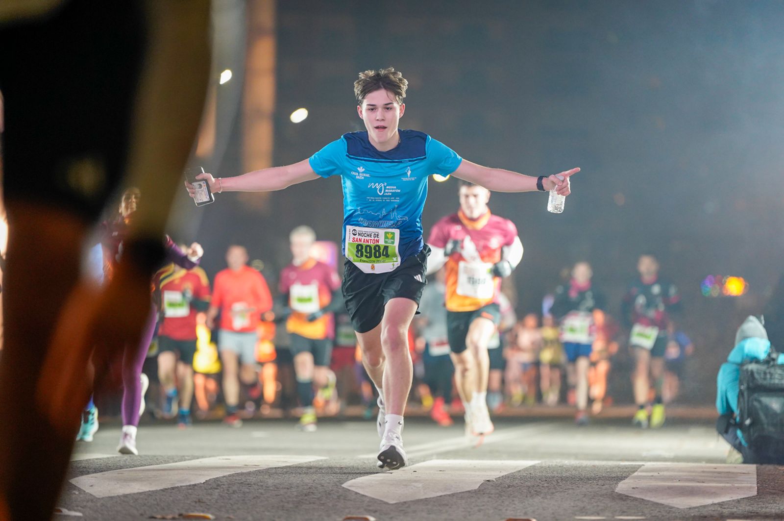 En imágenes: búscate en tu llegada a meta de la Carrera de San Antón 2026 (8)