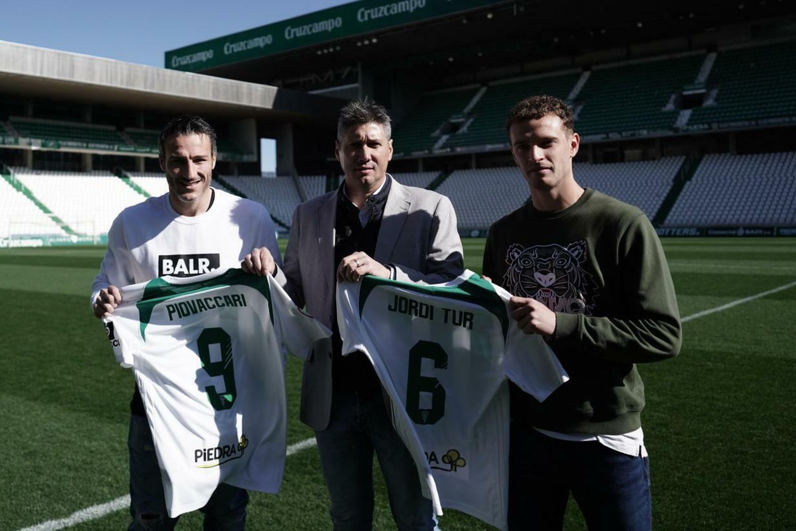 Las fotos de la presentación de Piovaccari y Jordi Tur con el Córdoba CF