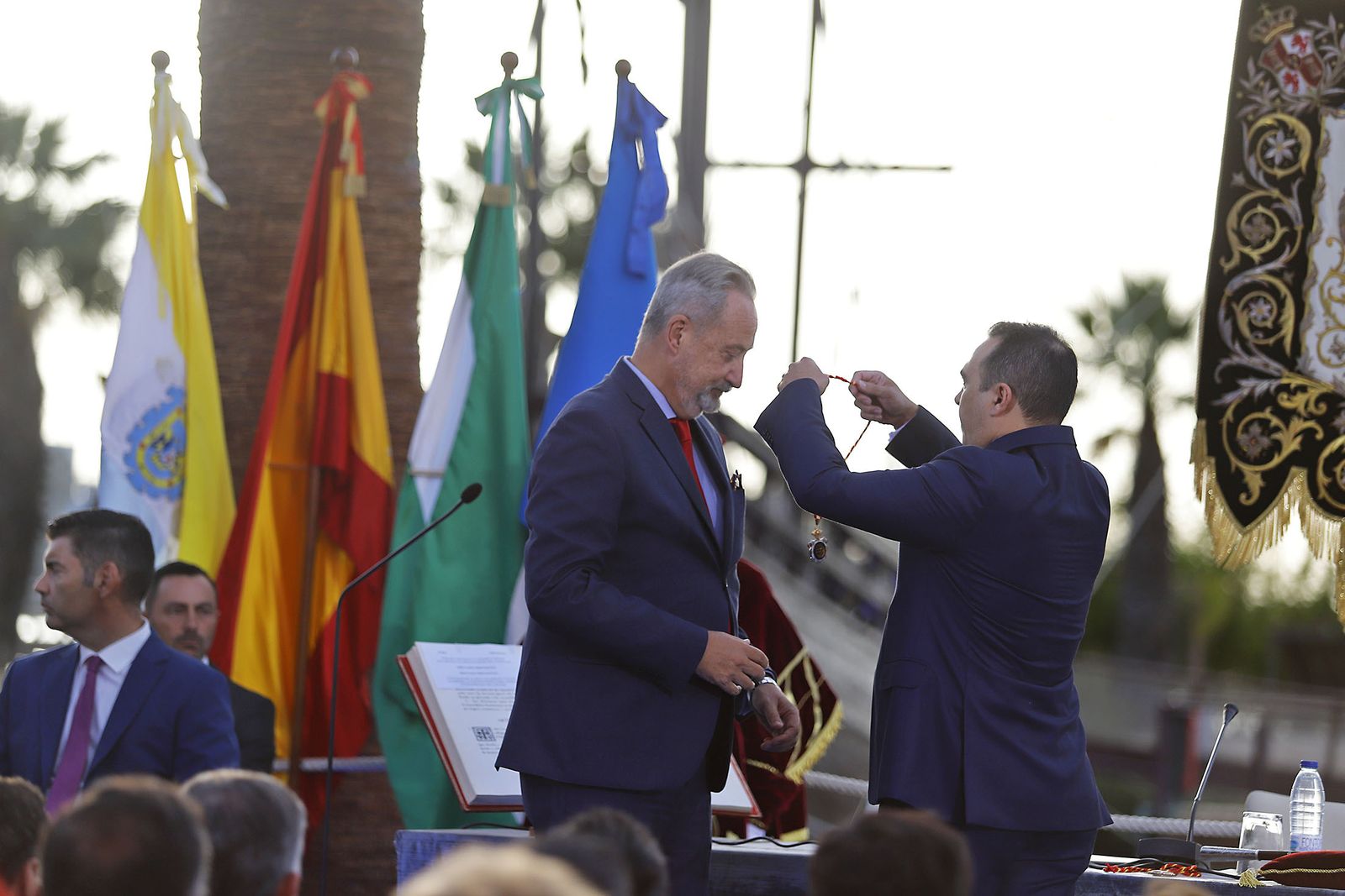 Imágenes de la constitución de la Diputación de Huelva