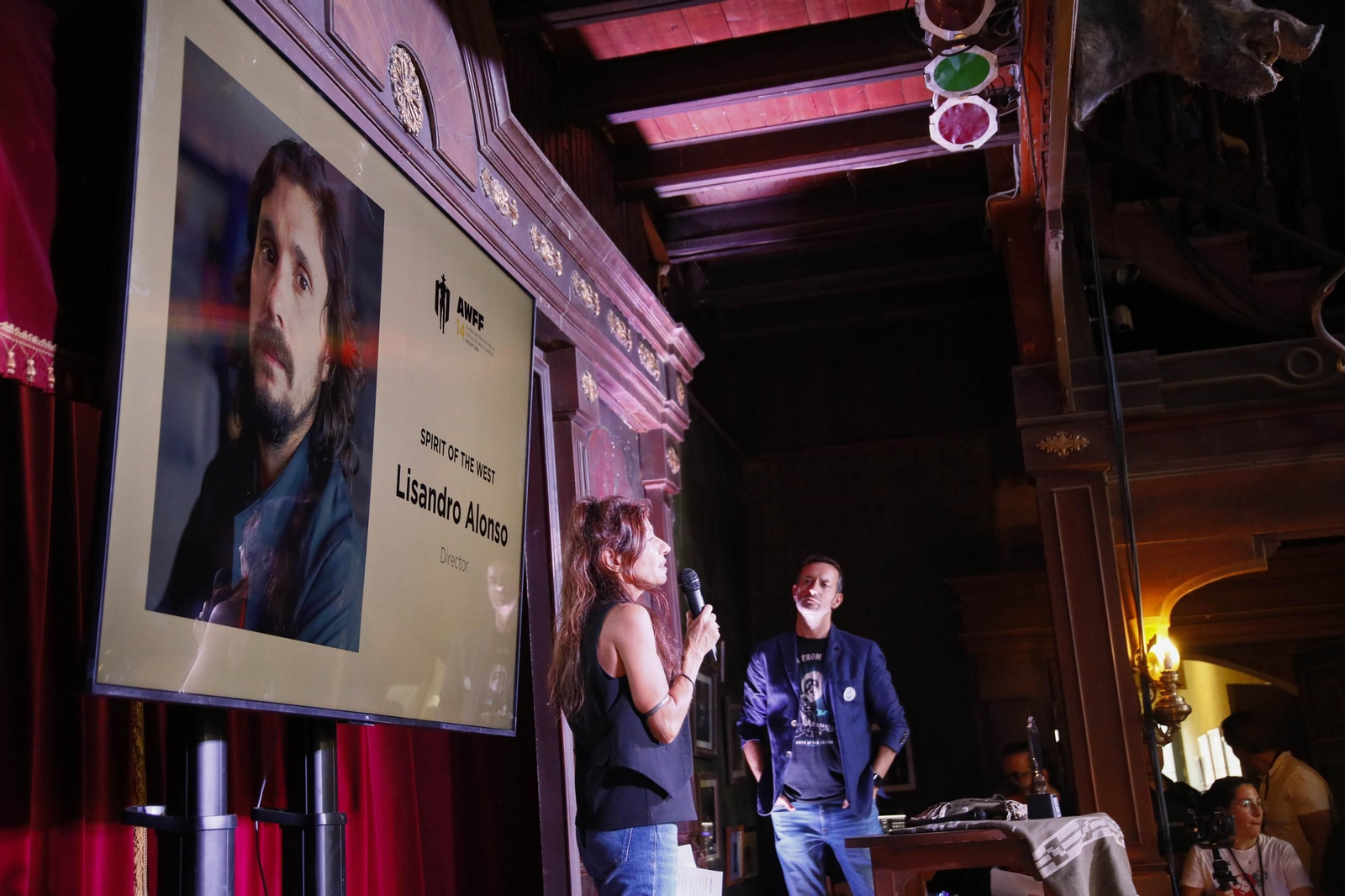 Entrega premio "Spirit of the West" al director Lisandro Alonso